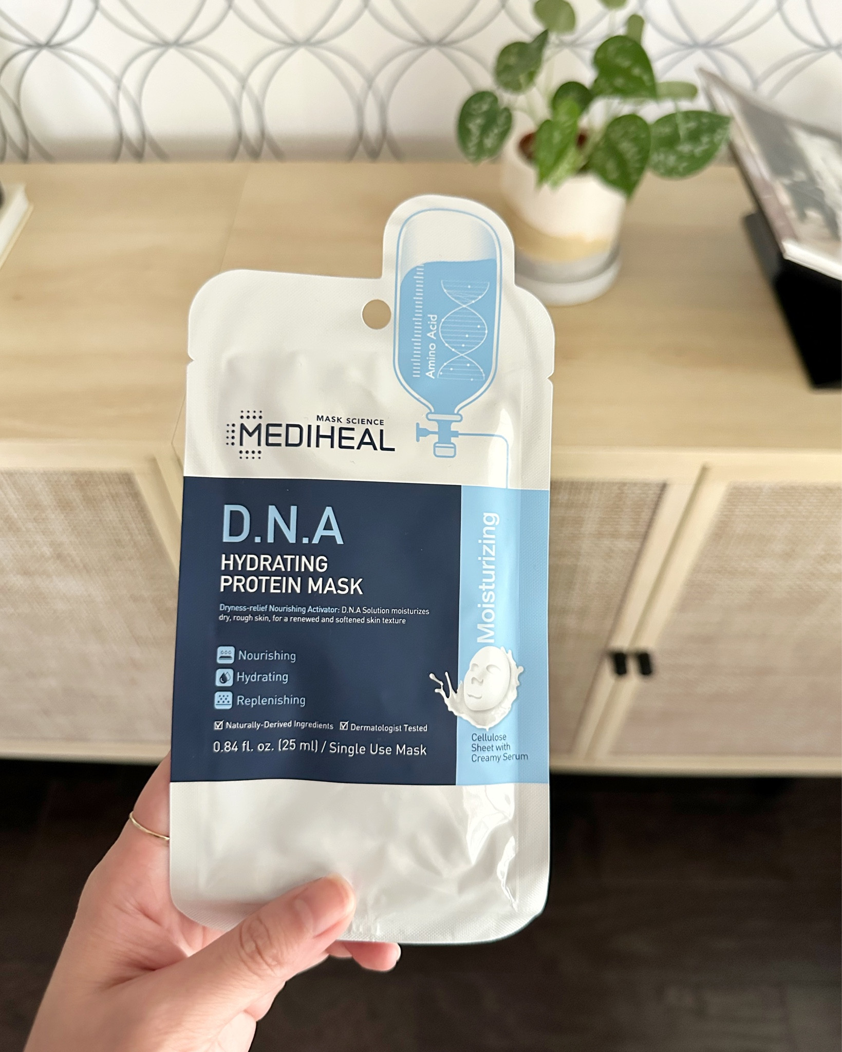 this is the best mask when your skin is irritated, dry, or flaking! i was shocked how much of a comeback my skin made after ONE use!! #protip: use all the serum in the packet! highly recommend 💯 #amazonfind #koreanskincare #facemask ✌️ {07.23.23}

#LTKbeauty #LTKFind