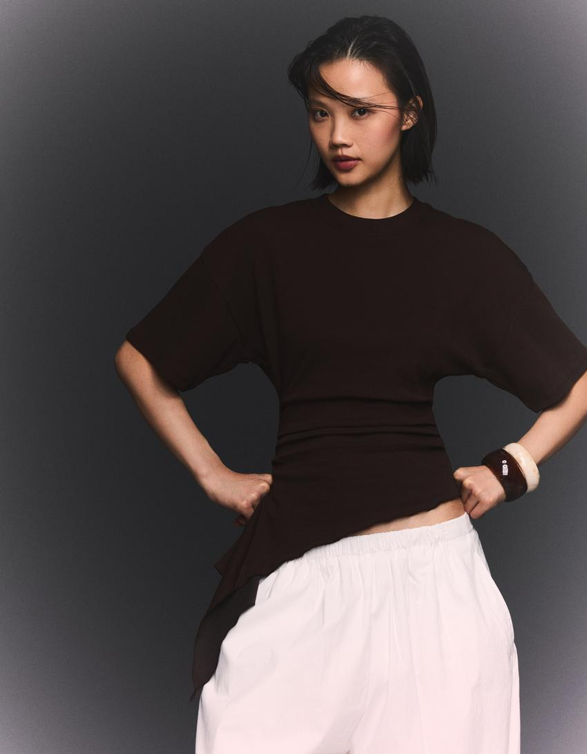 Short sleeve ruched T-shirt - Women | Bershka GB