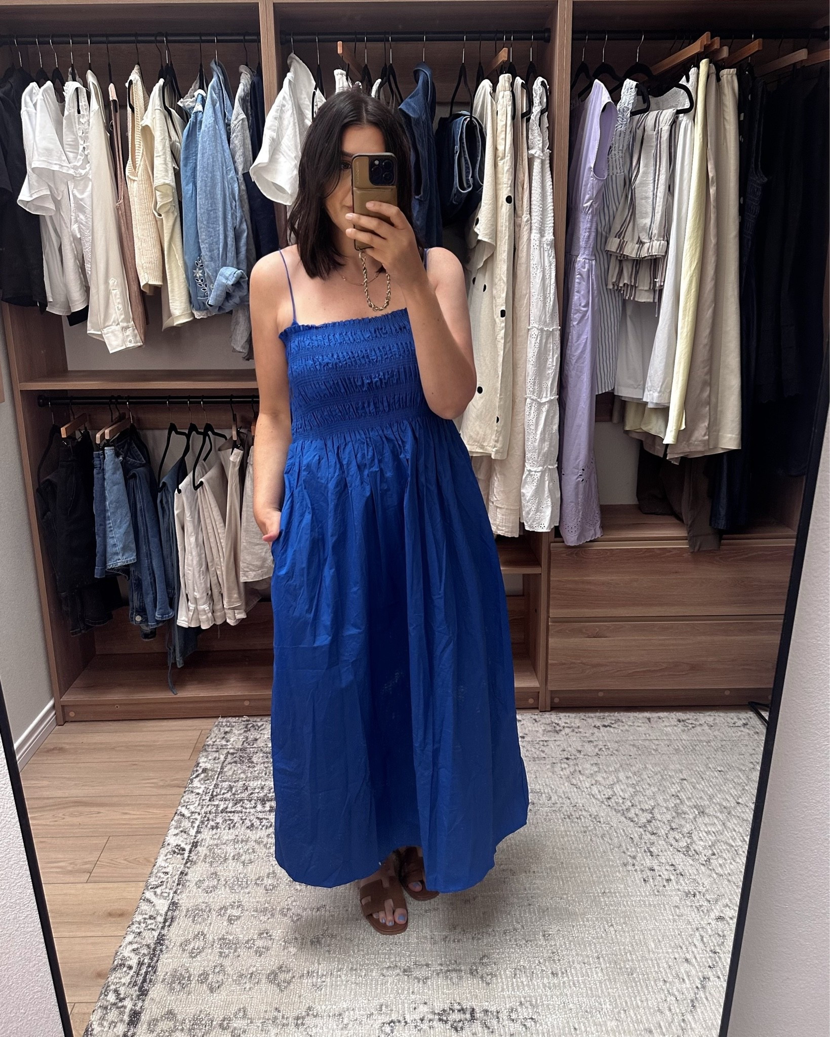 Gorgeous hue from @zsupplyclothing — fit is generous and the straps are adjustable! I’m in the large and it’s a loose fit.