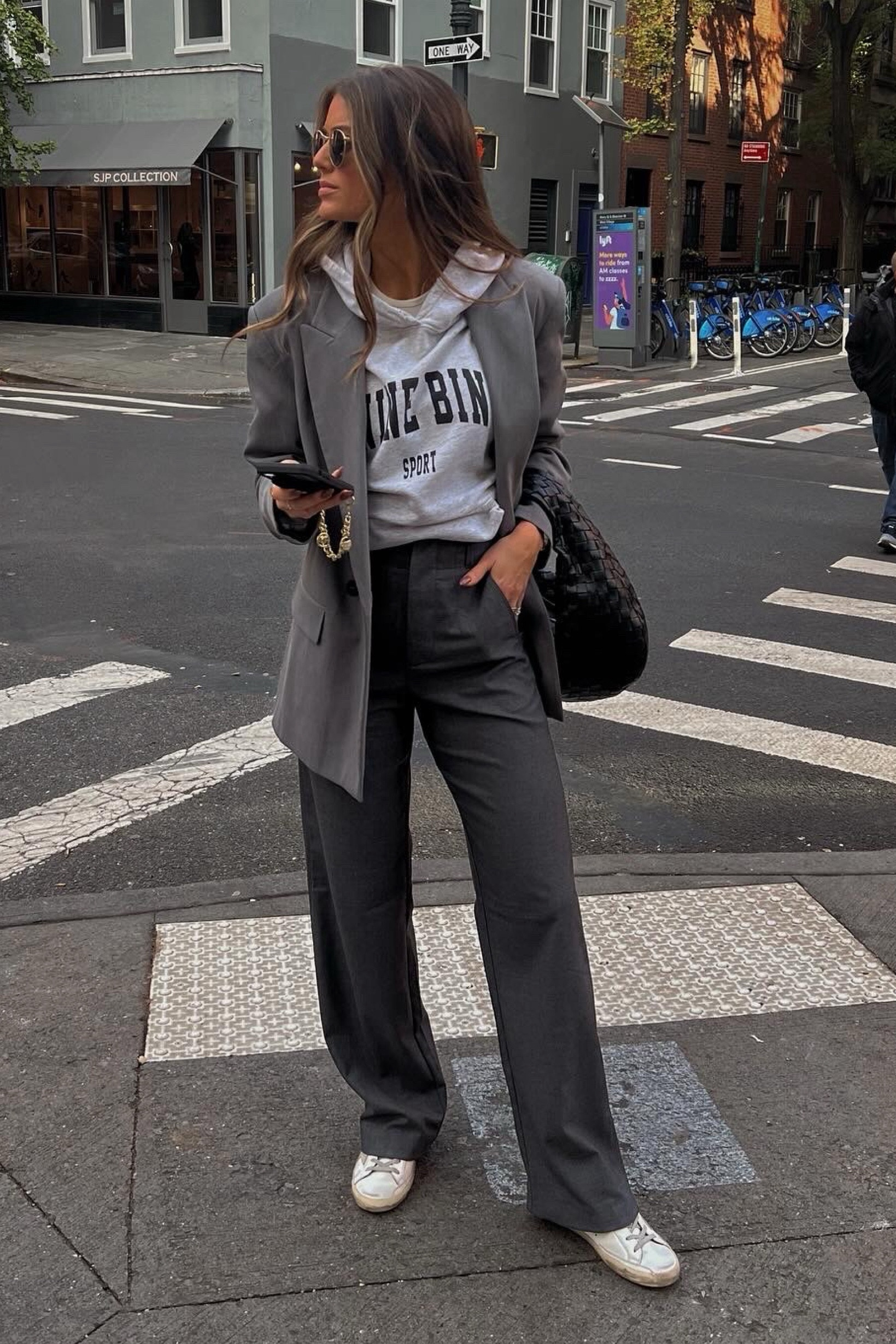 Business casual in the city. The easiest and MOST comfortable look ever. #falloutfit #blazer

#LTKstyletip #LTKSeasonal #LTKHoliday