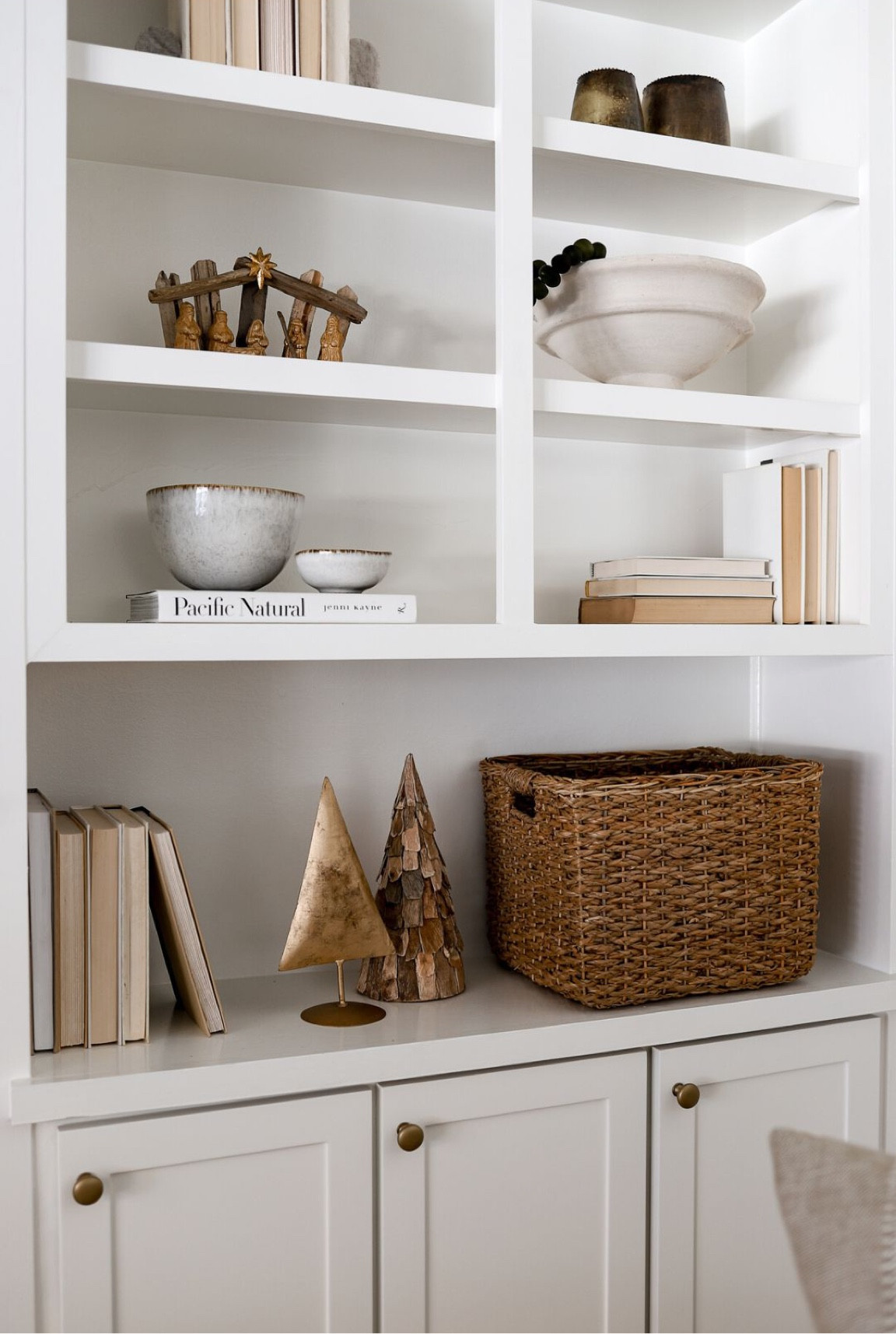 Shelf decor!

Holiday decor. Christmas decor. Neutral decor  

#LTKSeasonal #LTKhome #LTKHoliday