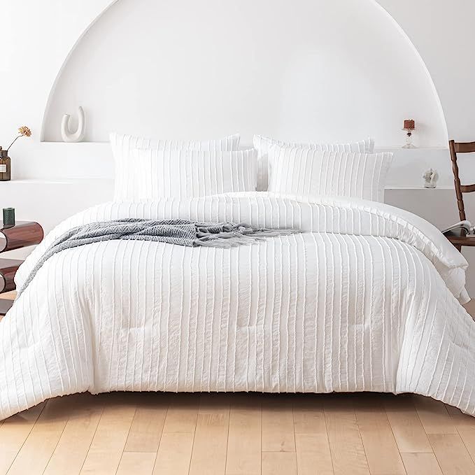 WARMDERN White Comforter Set Queen Size Soft Bedding Sets Boho Striped Pattern Comforter Set Ligh... | Amazon (US)