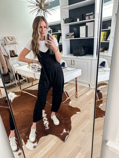 Jumpsuit // amazon fashion / travel outfit

Wearing a small in the jumpsuit and tshirt, 37 in the sneakers 


#LTKunder100 #LTKshoecrush #LTKstyletip