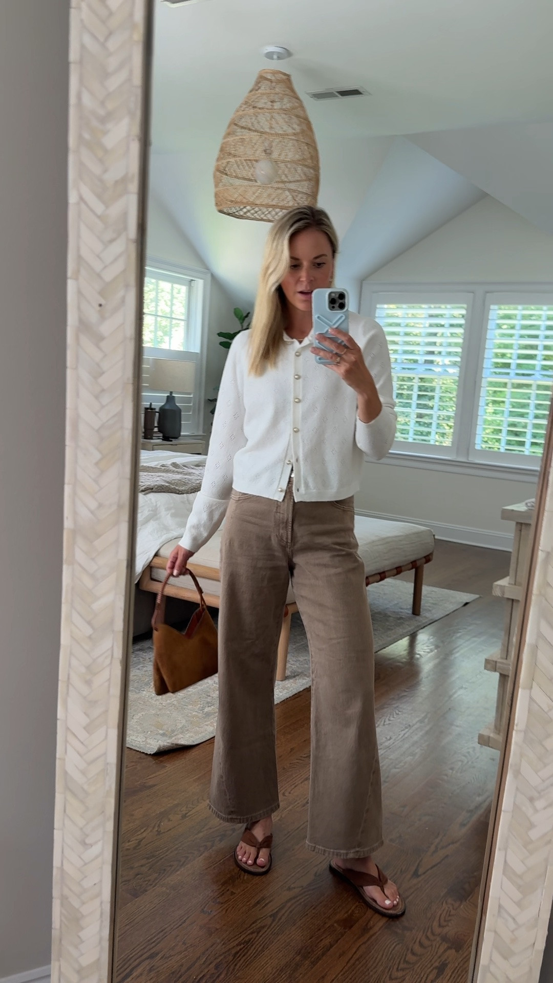 Easy look for transitioning into fall. The details on this sweater are so good I also bought the grey. Use code kendall20 for 20% off until 8/18
•small cardigan, tts 
•26R jeans, tts, I’m 5’5 (code STYLEDSNAPSHOTS) 
•sandals tts 

fall outfit, fall jeans

#LTKSaleAlert