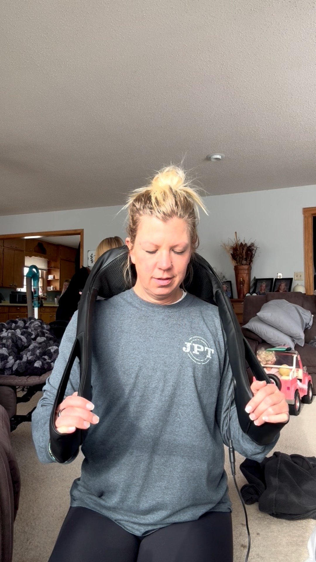 I use this almost daily — especially after workouts, long days on my feet, or when my neck and shoulders are holding tension. The heat + deep kneading feels like an actual massage and helps me relax my body before bed or while I’m winding down.

#LTKselfcare #LTKFindsUnder50 #LTKmomlife