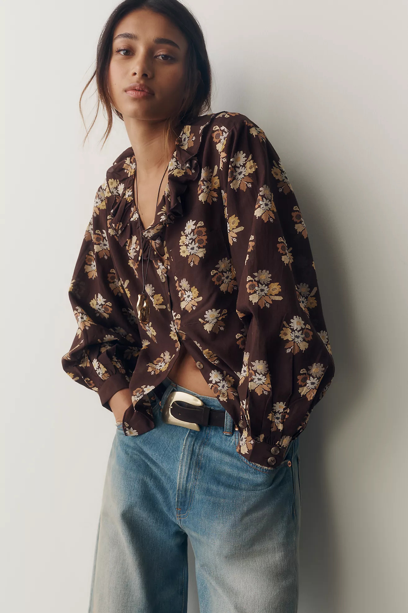 Pilcro Remy Shrunken Ruffle Collar Buttondown Shirt | Anthropologie (US)