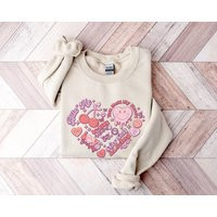 Retro Valentine's Day Sweatshirt Gift, Women's Valentines Apparel, Heart Shape Valentine Message Tee, Cute Couples Matching Clothes | Etsy (US)