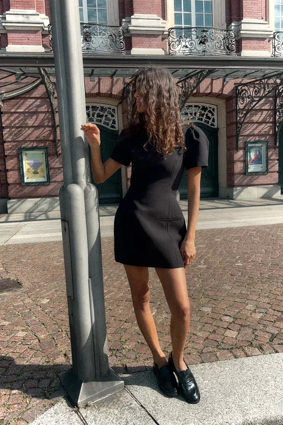 PLEATED SHORT DRESS WITH POCKETS | Zara UK