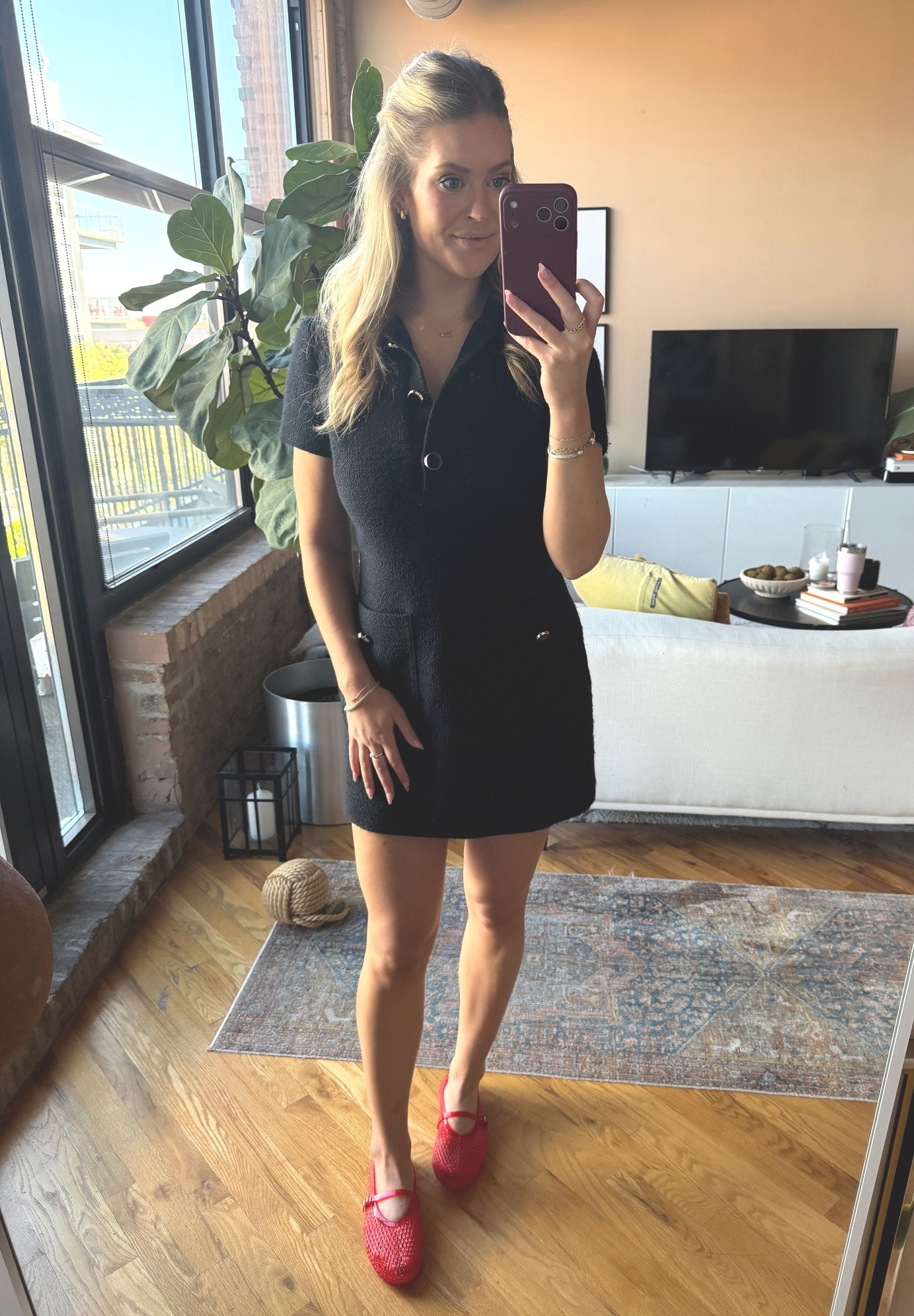 Preppy springtime look

Collared mini dress: A.L.C.
Jelly flats: Intentionally Blank

Workwear, work ootd, outfit inspo, spring fashion, sundress, capsule wardrobe, style, trendy, shopbop

#LTKootd #LTKWorkwear #LTKTall