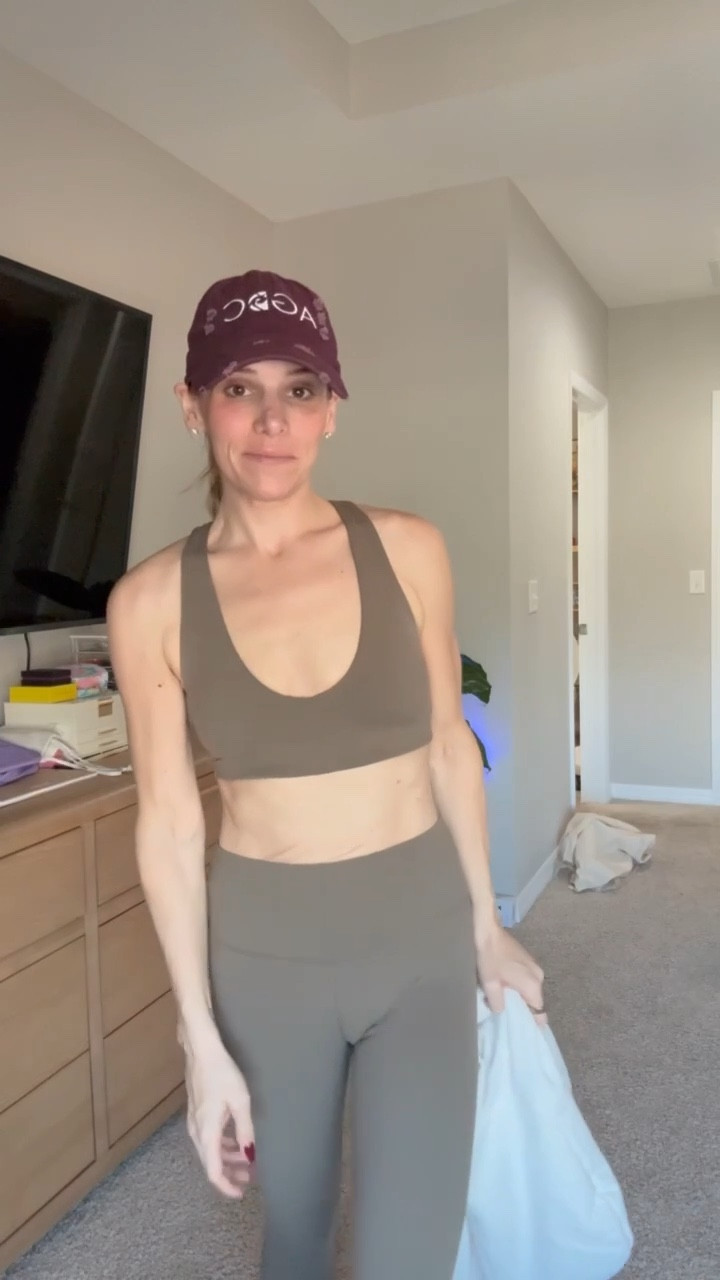 My bare minimum GRWM to not feel like such a hot mess. Tagging all my new Rhode favorites, plus my tried and true make up go tos!! 

#LTKmomlife #LTKgrwm #LTKselfcare