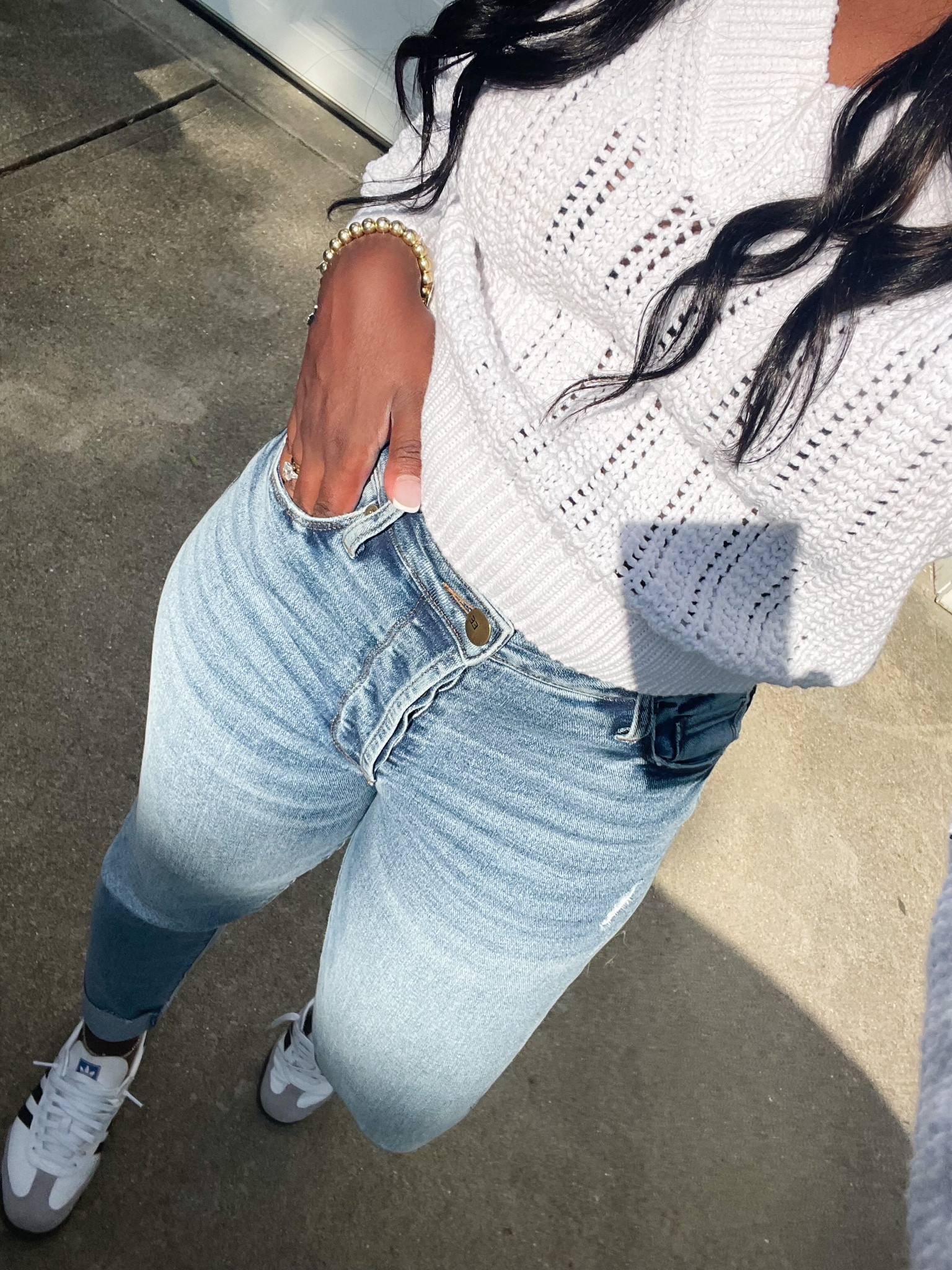 Evereve straight jeans are my favorite!! Happy to hop back into these 👖

#LTKbeauty #LTKSeasonal