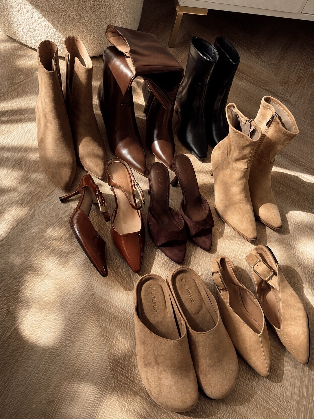 Amazon alert- Fall shoe season is officially here 🤎🍂 So many good styles from Amazon — from suede boots and everyday booties to chic slingbacks and heels!


Coutgo shoes, Amazon shoes, Amazon fashion, fall shoes 2026, fall boots, suede boots, ankle boots, brown boots, neutral shoes, slingback heels, fall heels, fall fashion, Amazon fall finds, women’s shoes, fall outfit ideas, affordable fall fashion

#LTKSeasonal #LTKWorkwear #LTKootd