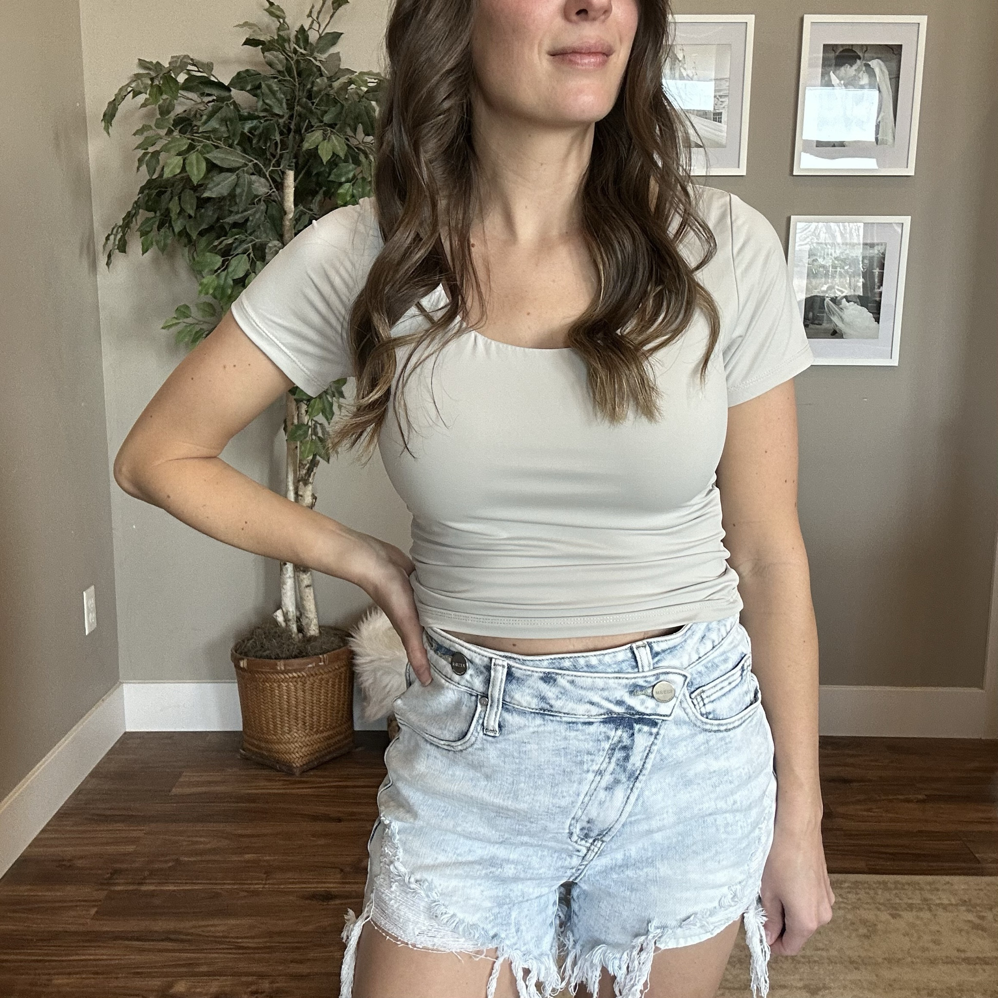 Y’all, I LOVE this shirt! It’s double lined and feels so good! Highly recommend!

Workwear, travel wear, basic wear

#LTKfindsunder50 #LTKSeasonal #LTKsalealert