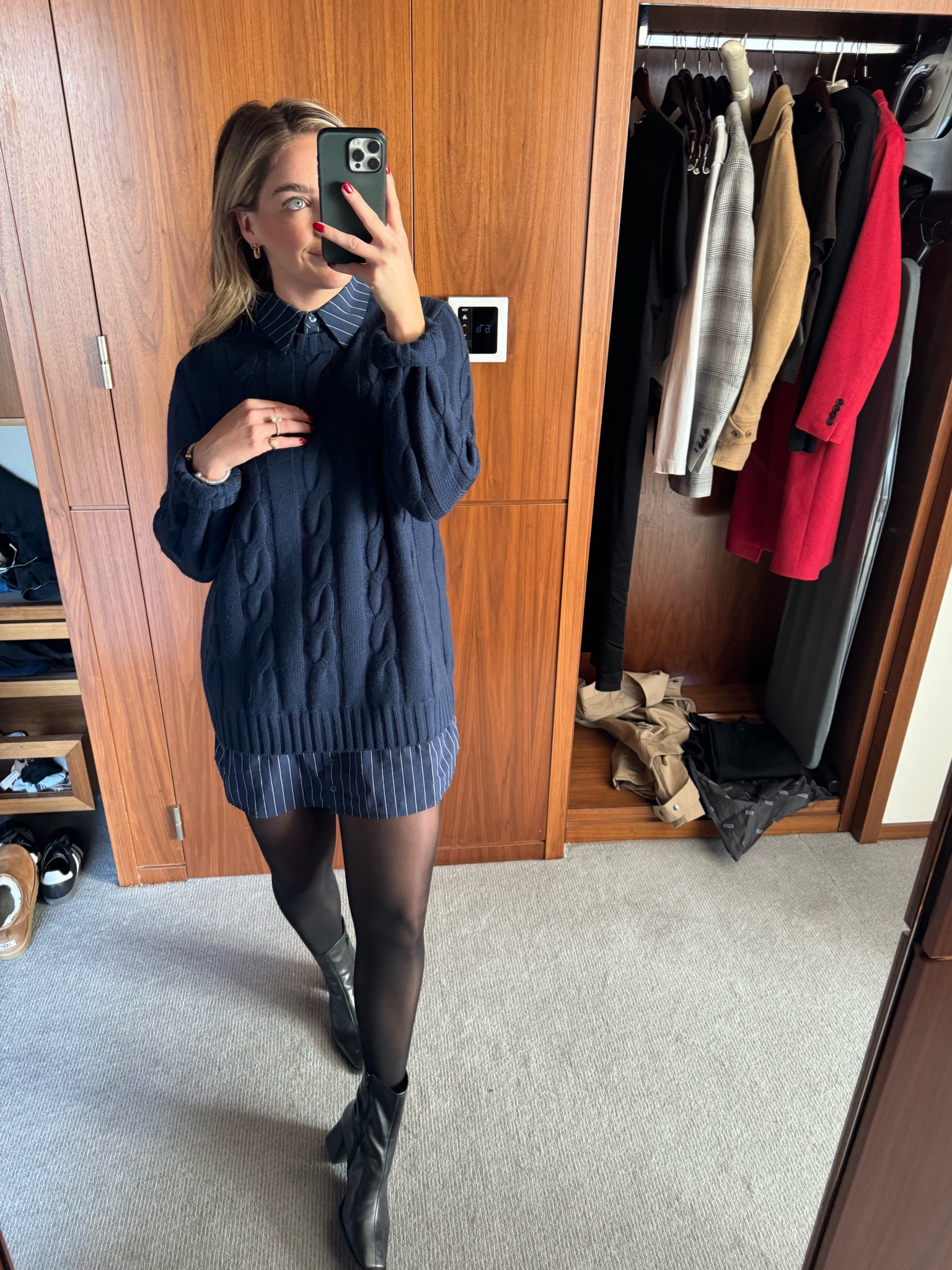 For tea at the plaza ☕️ and I’m OBSESSED with these boots and the price!! 