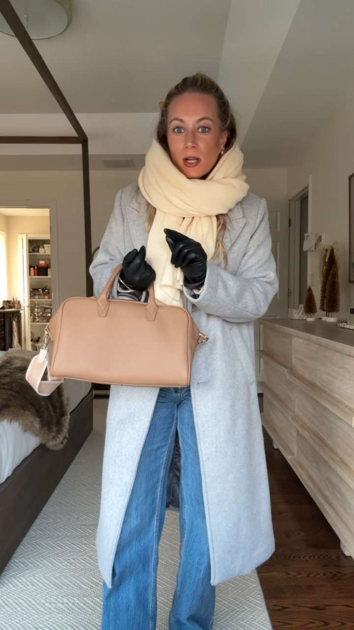 all bundled up! wearing cashmere lined leather gloves, aritzia cashmere sweater small, Abercrombie high rise 90s jeans 26, grey leather trench, leatherology bag & booties. 

 

#LTKgrwm #LTKootd #LTKSeasonal