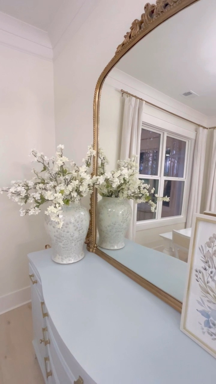 Just a simple, clean dining room after Christmas is put away.

#LTKFindsUnder100 #LTKWatchNow #LTKHome