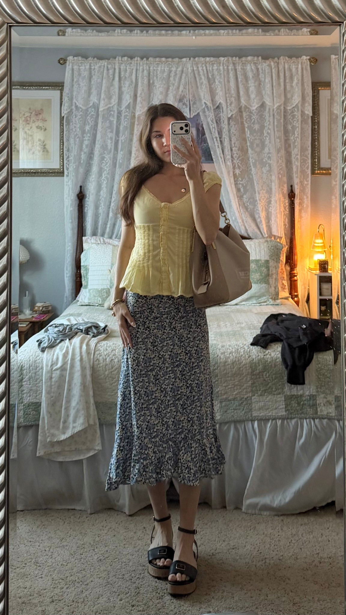 hollister spring ootd 🌼🦋🌷

#LTKootd #LTKgrwm #LTKSeasonal