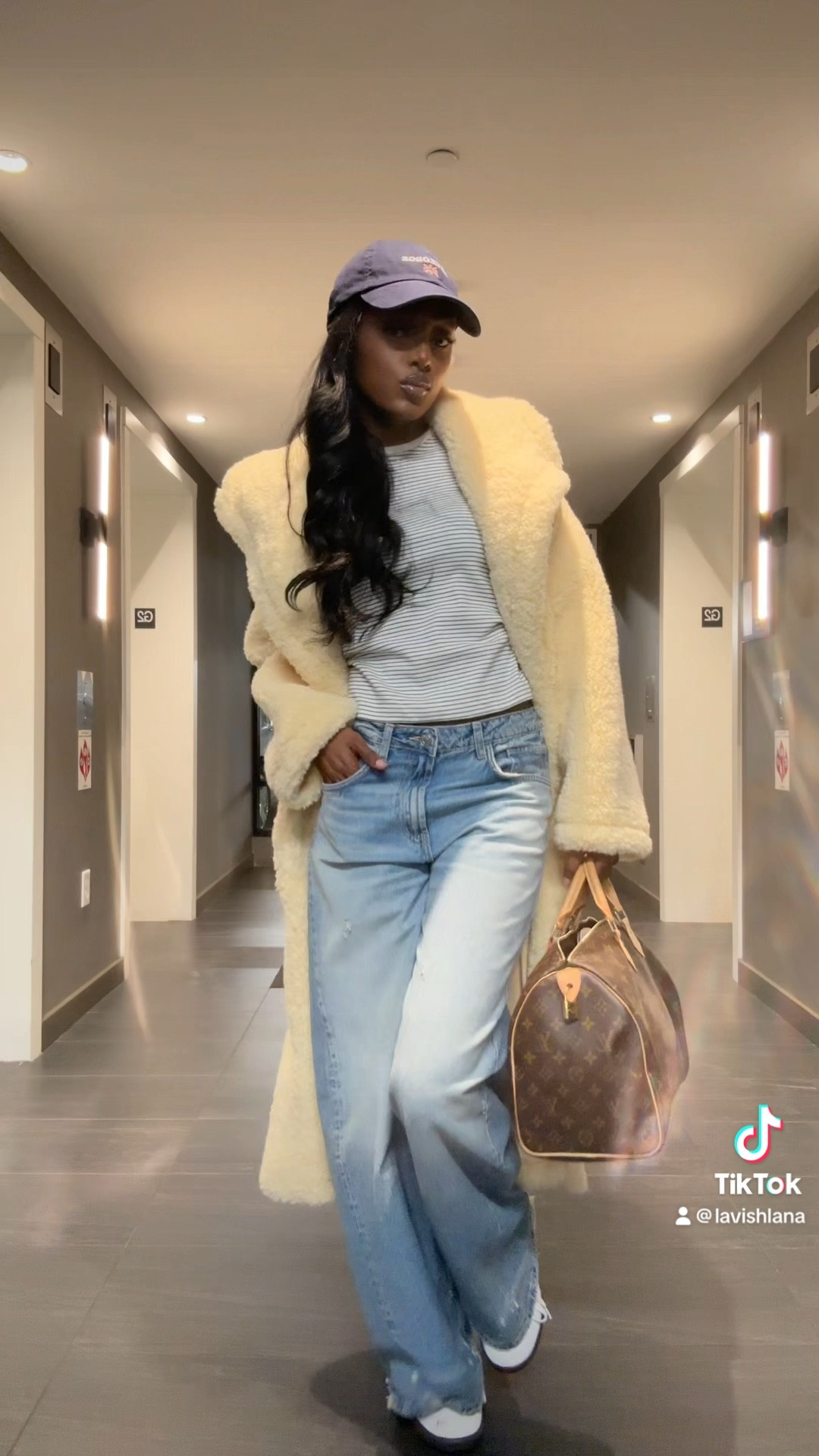 Easy Chic Outfit Ideas 💡 

#LTKstyletip #LTKVideo