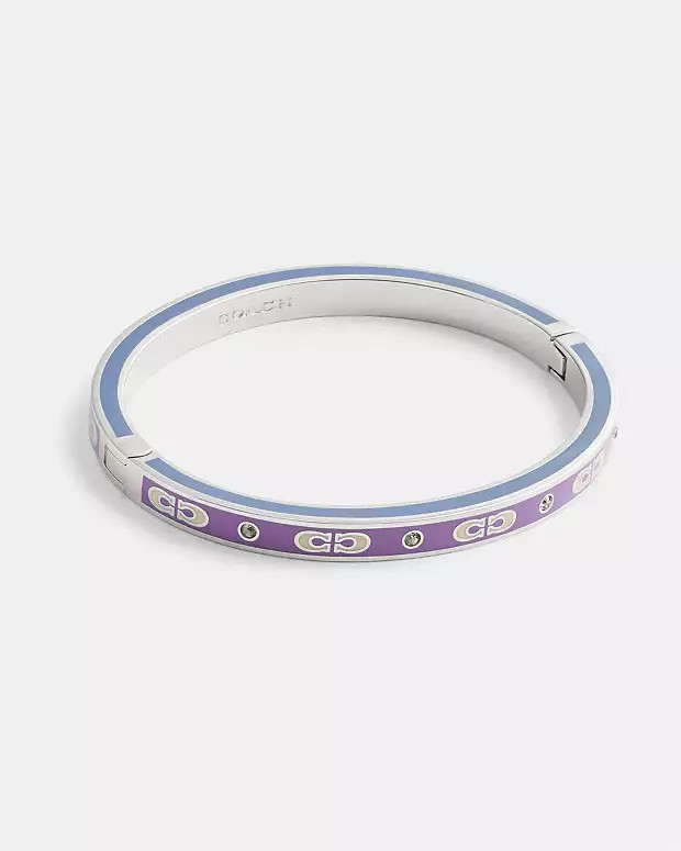 Kissing Signature Enamel Hinged Bangle | Coach Outlet US