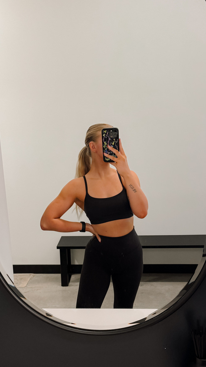 [solidcore] workout outfit 

top: size 8
leggings: size 4 (contour fit) 

 #LTKActive