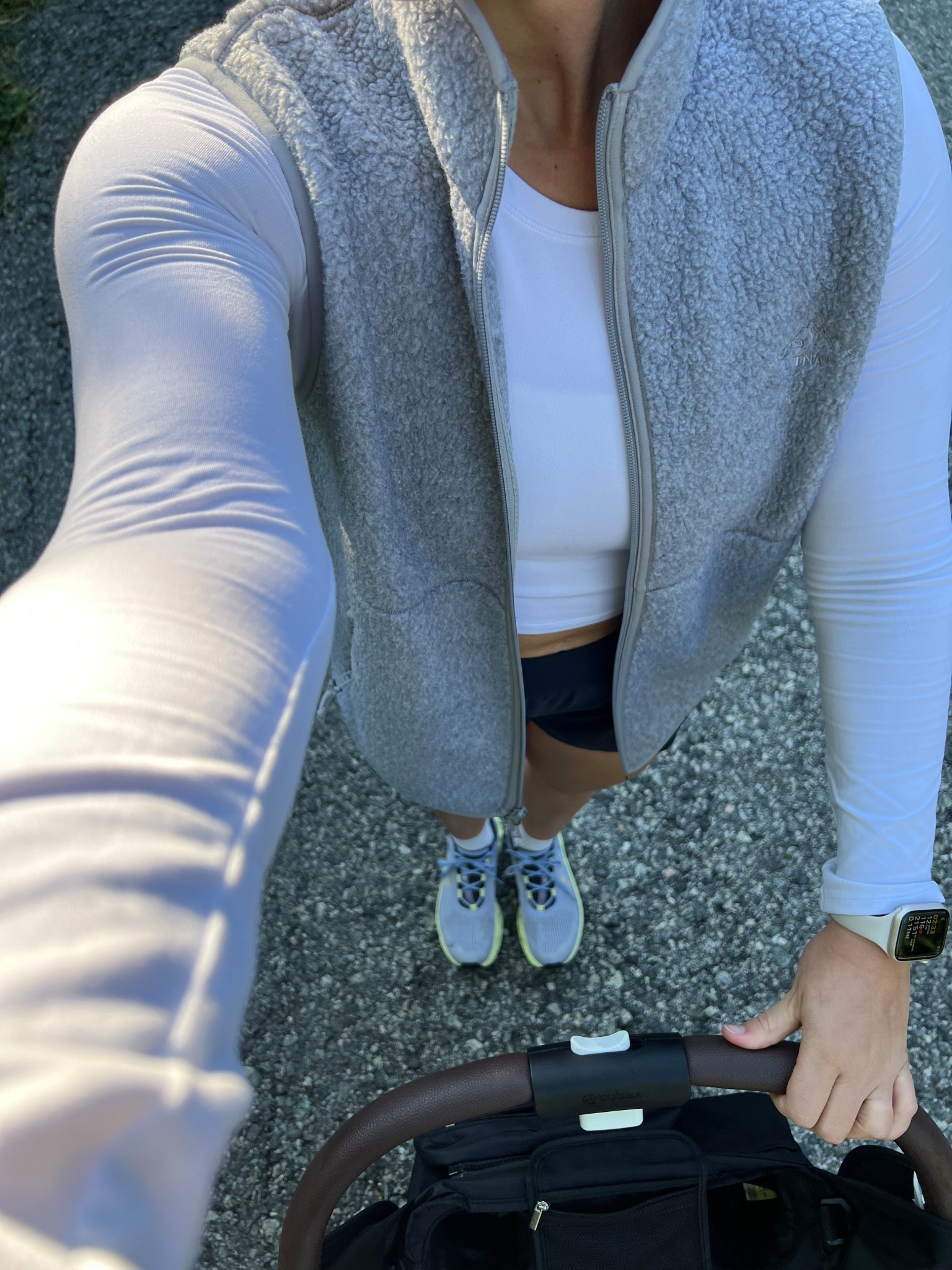 Mom morning walk OOTD 