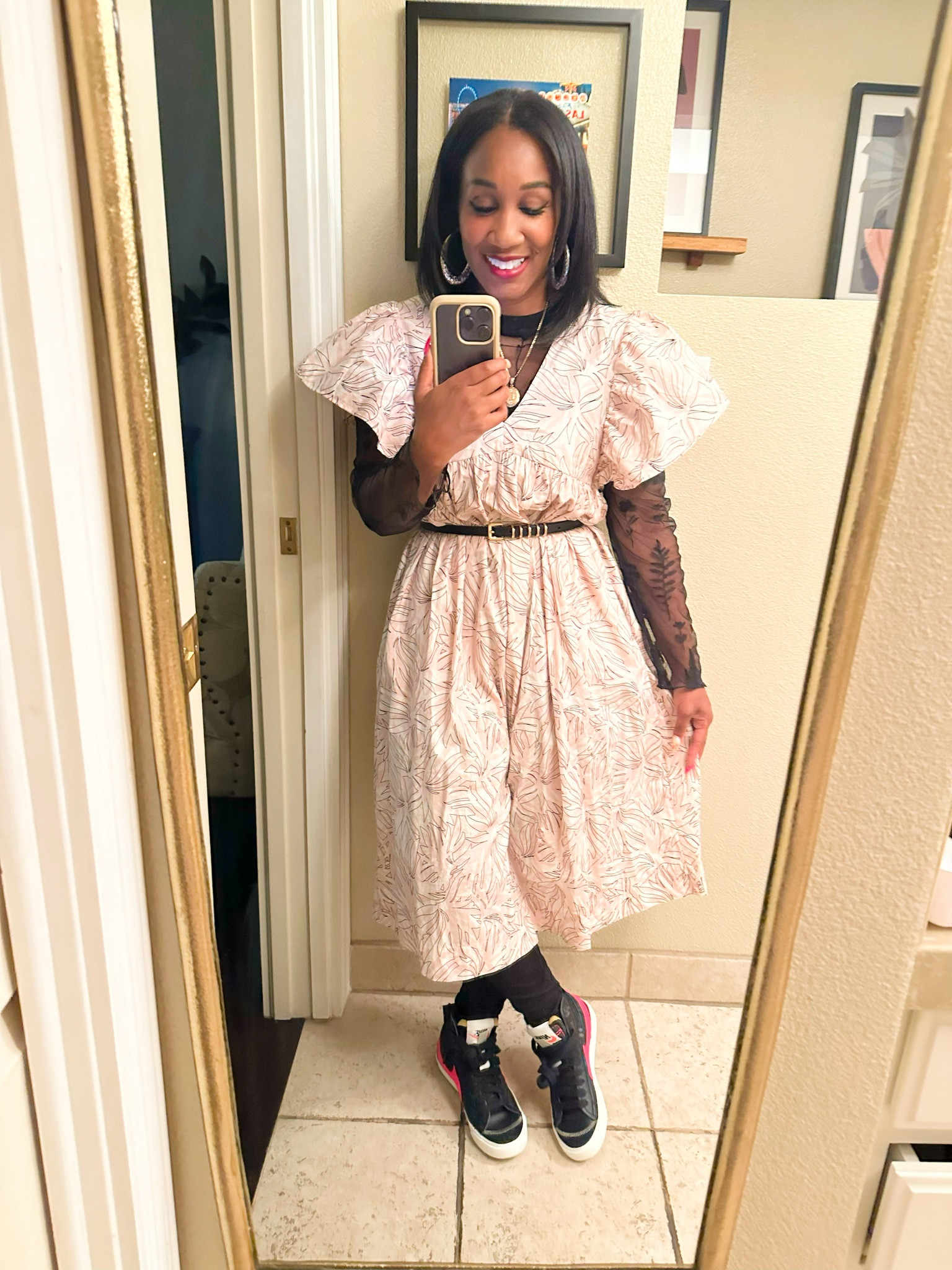 How should you dress for Las Vegas nights in March?