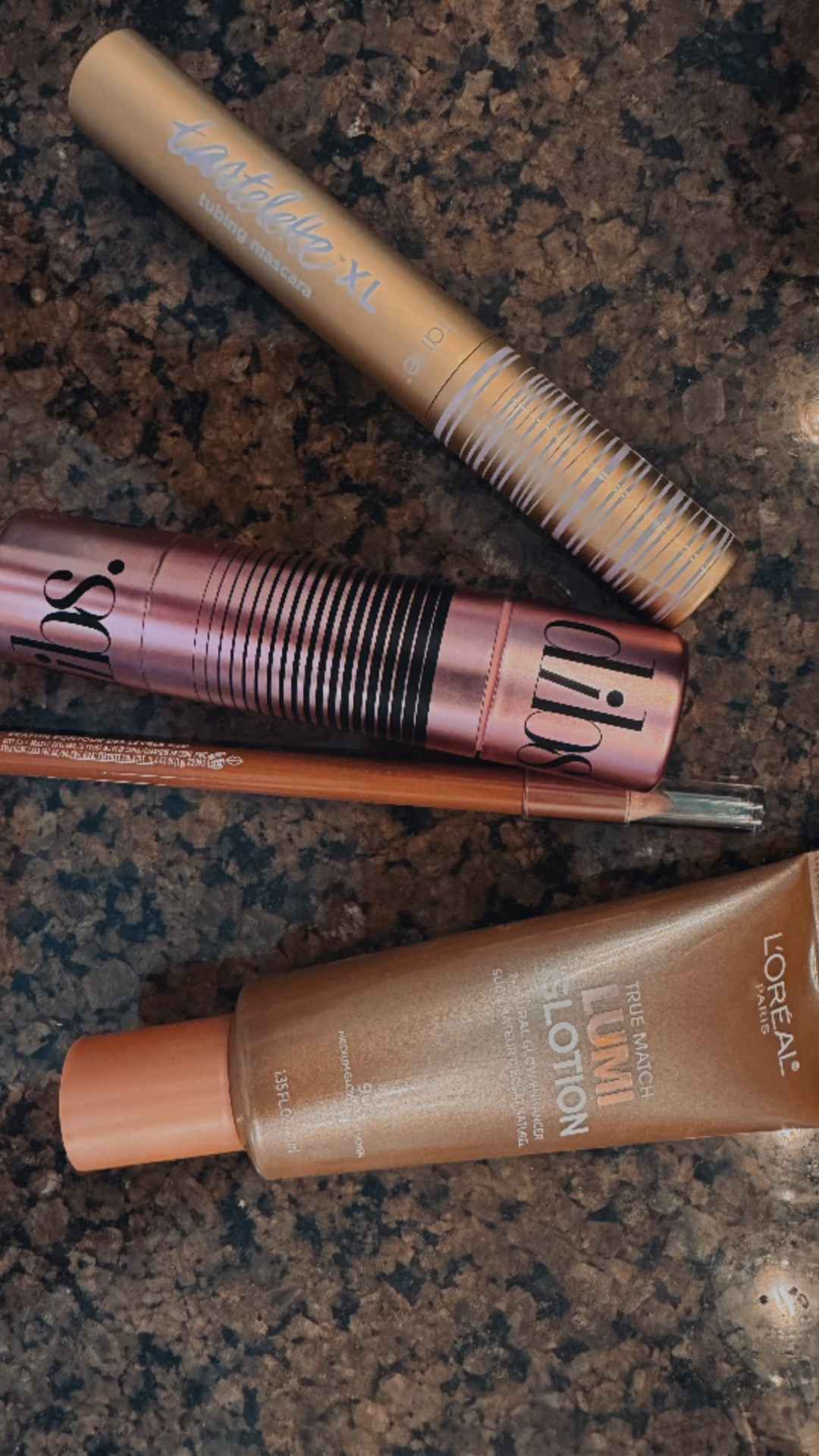 5 minute glowy make up. 
Easy, creamy and quick !

#LTKBeauty #LTKSpringSale #LTKOver40