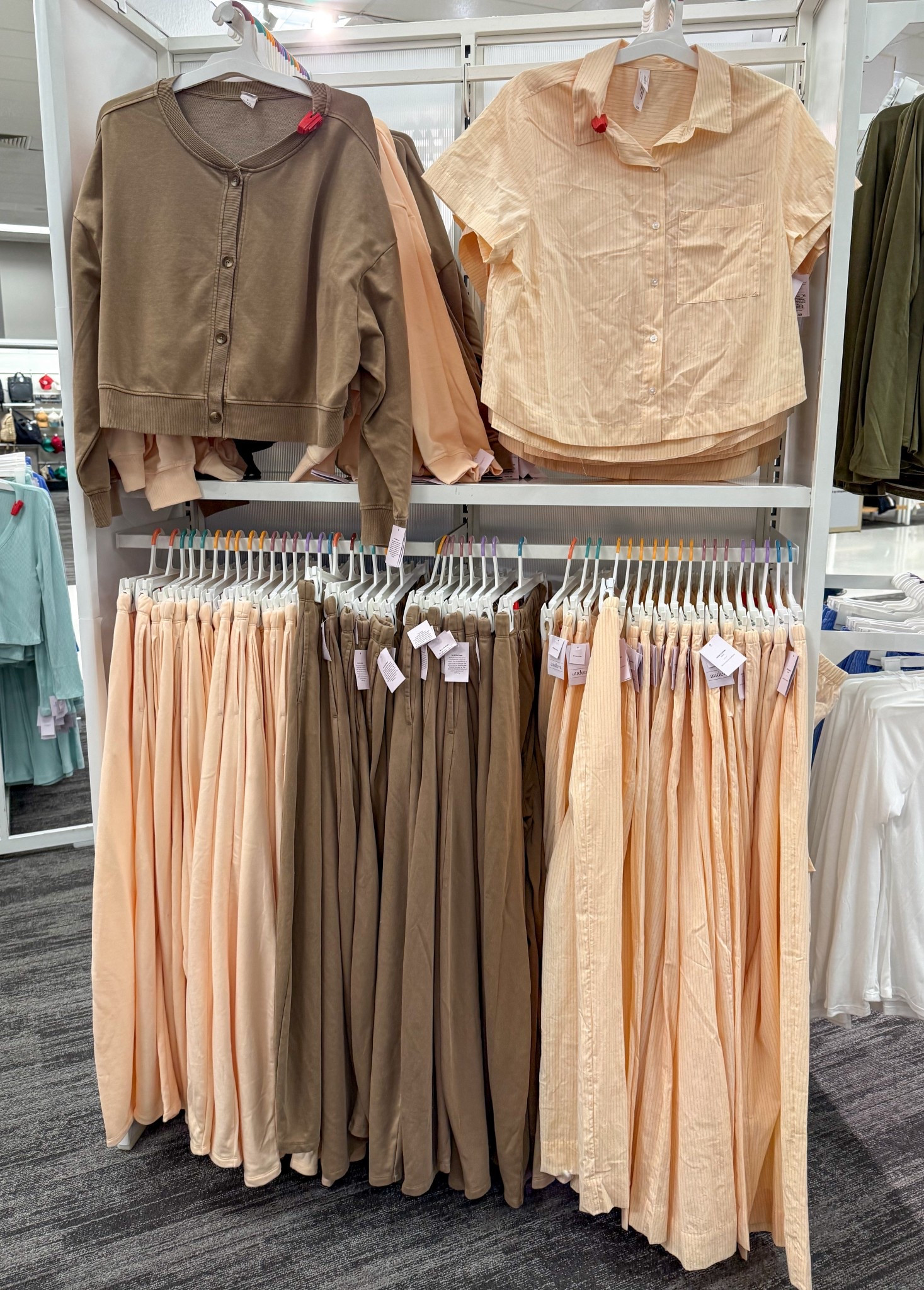 Cozy loungewear 💛 love the colors 

#LTKootd #LTKMidsize #LTKgrwm