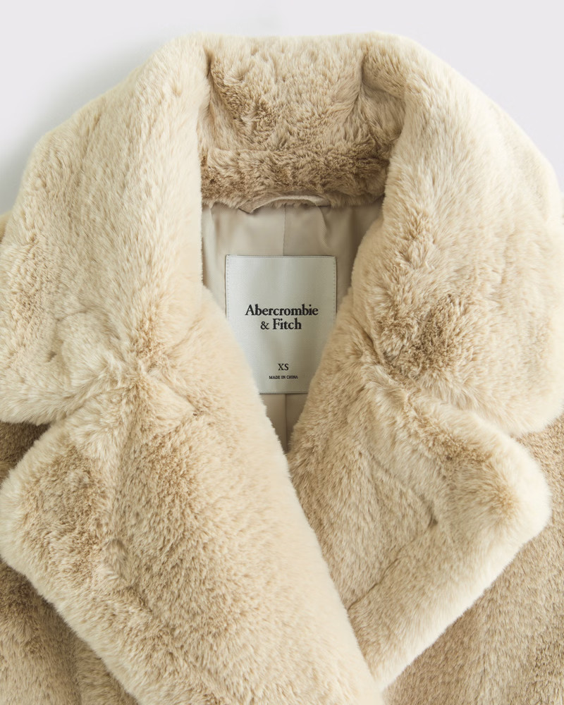 Double-Breasted Faux Fur Coat | Abercrombie & Fitch (US)
