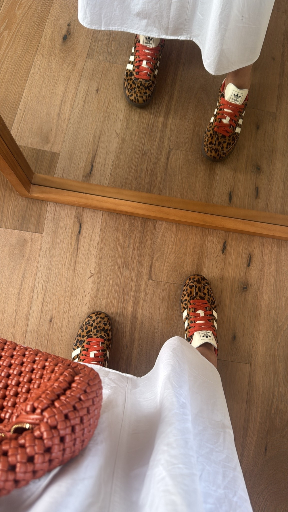 New sneaker obsession!

Add a pop of color and interest to your outfit with the new cheetah print sambas. So comfortable and trendy ❤️🤎🖤

#LTKShoeCrush #LTKOver40 #LTKStyleTip