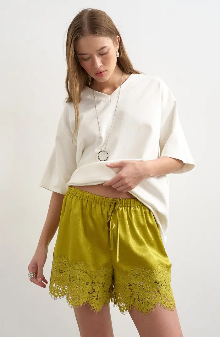 Topshop Crinkle Satin & Lace Shorts | Nordstrom | Nordstrom