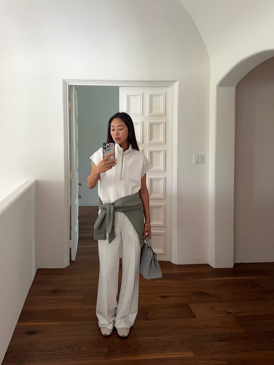 Sneaker details🤍☁️

#LTKSeasonal #LTKStyleTip