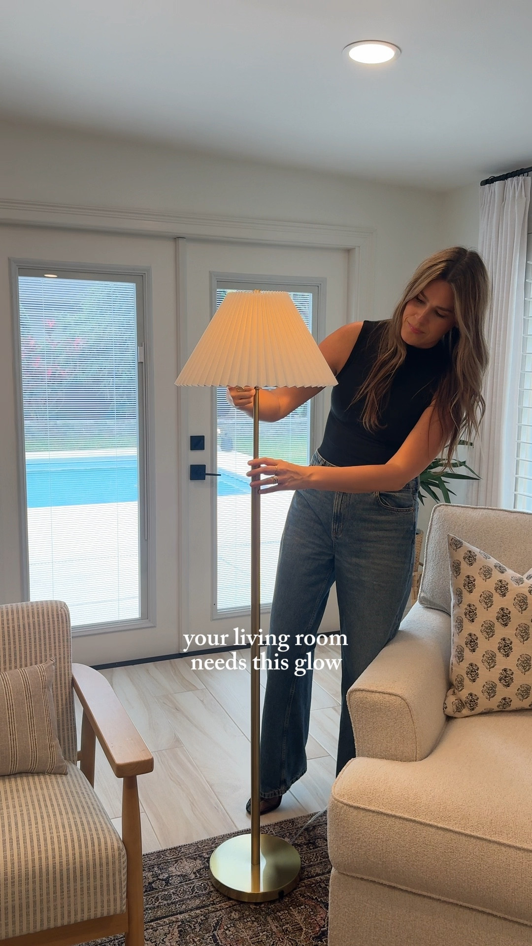 Found the prettiest tall living room lamp in Antique Brass. Linen shade, metal body…it adds that warm, earthy glow without feeling heavy or overly modern.

If your space needs height, texture, or just better lighting, this one’s such a good find.


#LTKHoliday #LTKFindsUnder100 #LTKHome