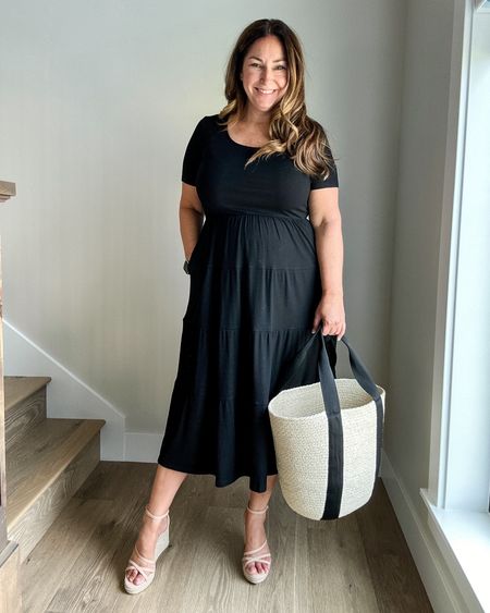 Amazon Midsize summer casual outfit

Fit Tips: Dress/L

Prime Day Amazon Summer fashion midsize outfit casual summer summer dress black tshirt dress flowy tiered dress TheRecruiterMom

#LTKMidsize #LTKFindsUnder50 #LTKSummerSales