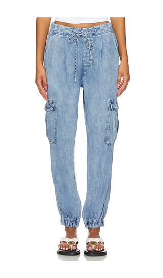 Isla Pleated Jogger in Vintage Horizon Wash | Revolve Clothing (Global)