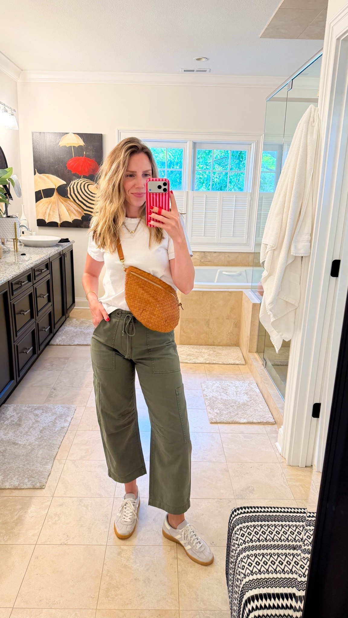 Cutie pre-fall outfit from @Shopbop 👌🏼 tee and pants fit TTS #ad