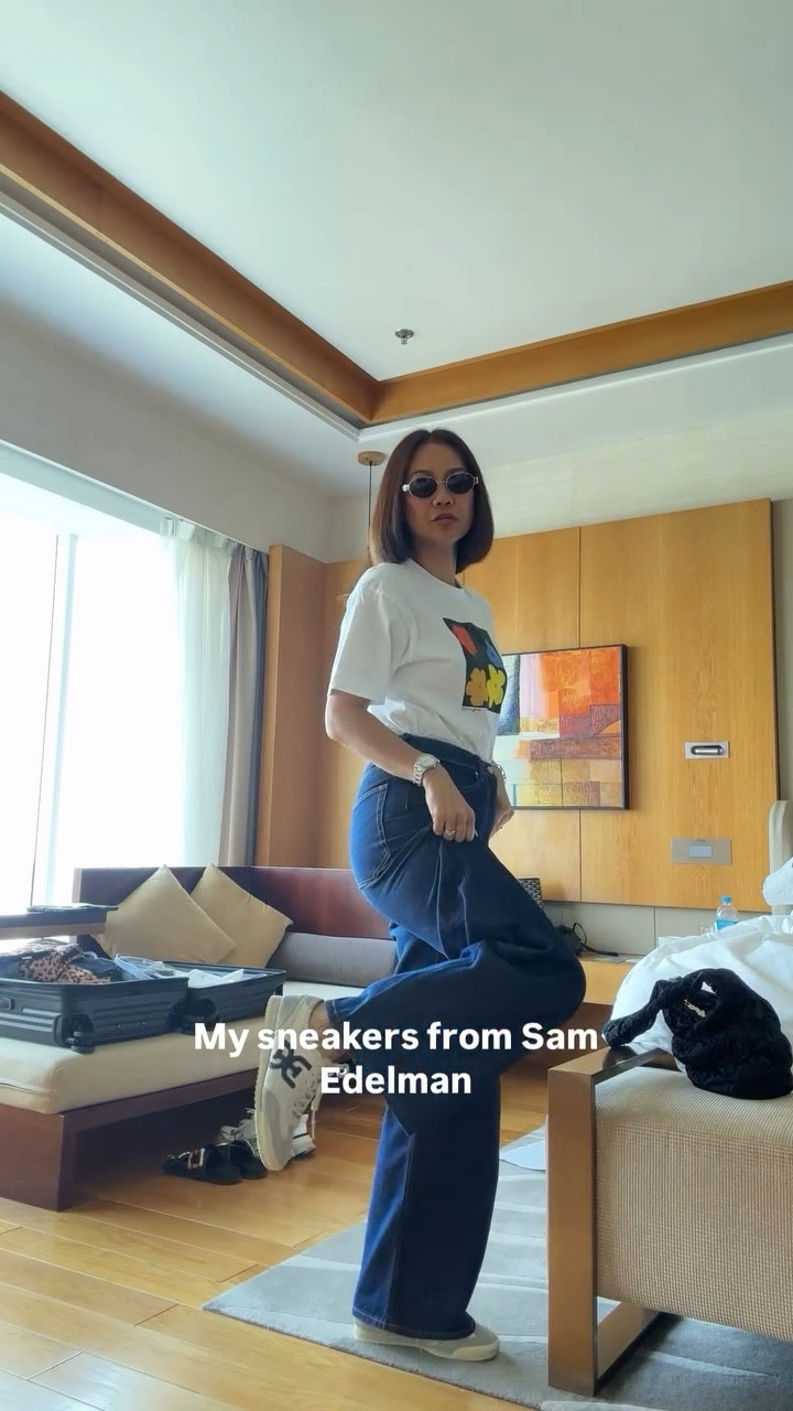 Getting ready for Shwedagon Pagoda ✨
So peaceful, so magical… it feels like going back in time 🤍

#ShwedagonPagoda #MindfulTravel #SpiritualJourney #TravelInspo #traveloutfit