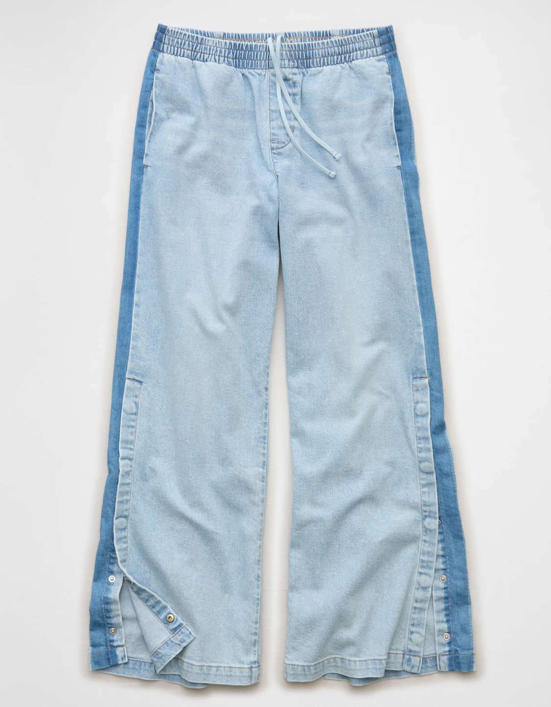 AE Low-Rise Baggy Ultra-Wide Leg Jean | American Eagle Outfitters (US & CA)