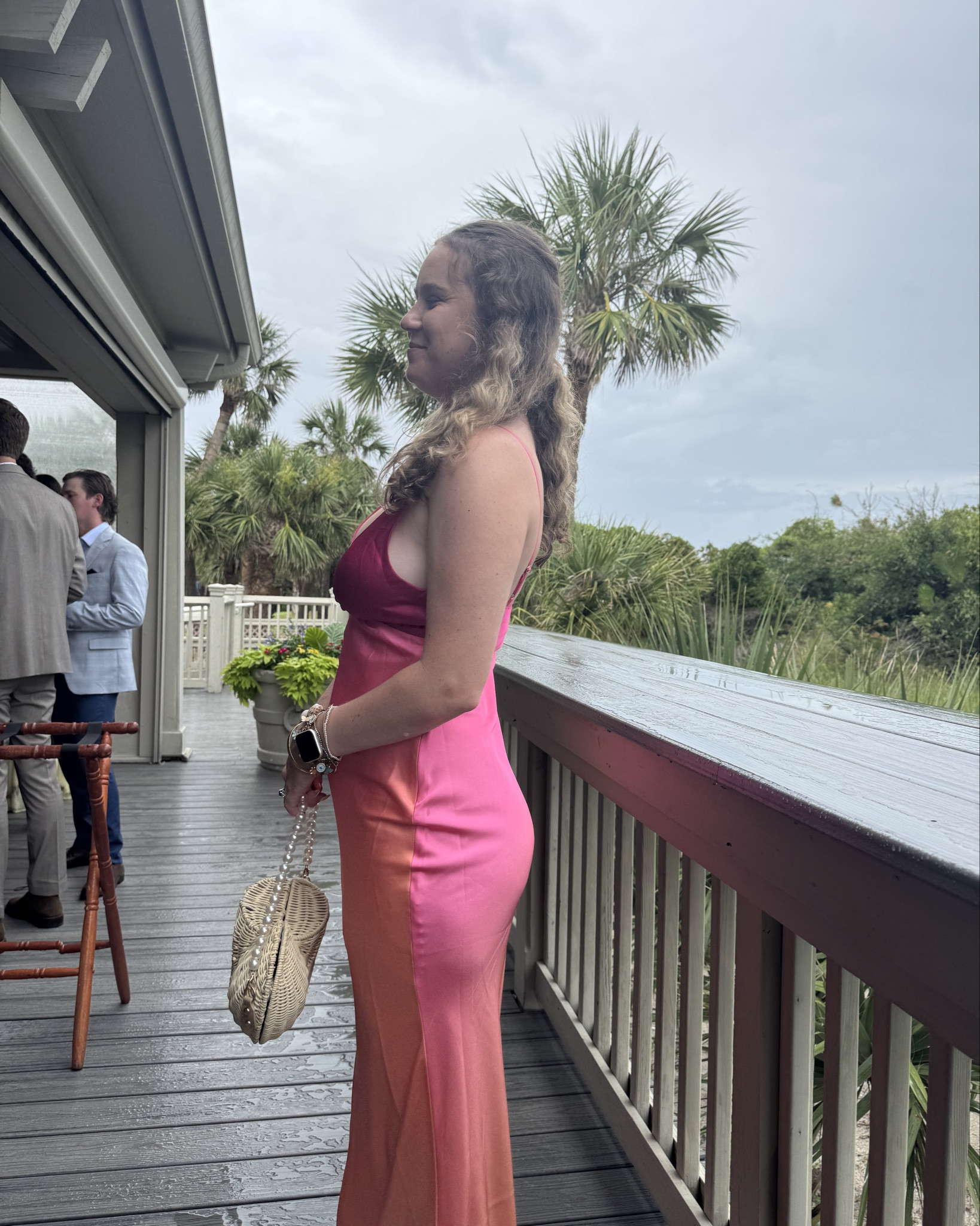 My favorite summer wedding guest dress 


Colorful, wedding guest, beach wedding shell purse, pink dress, sunset, cocktail

#LTKSeasonal #LTKFindsUnder100 #LTKWedding