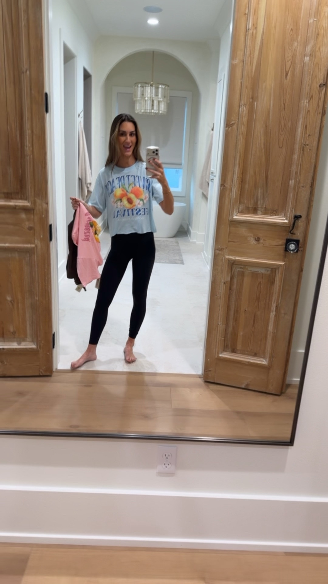 New oversized crop graphic tees at Walmart! #walmartpartner 

#LTKootd #LTKActive