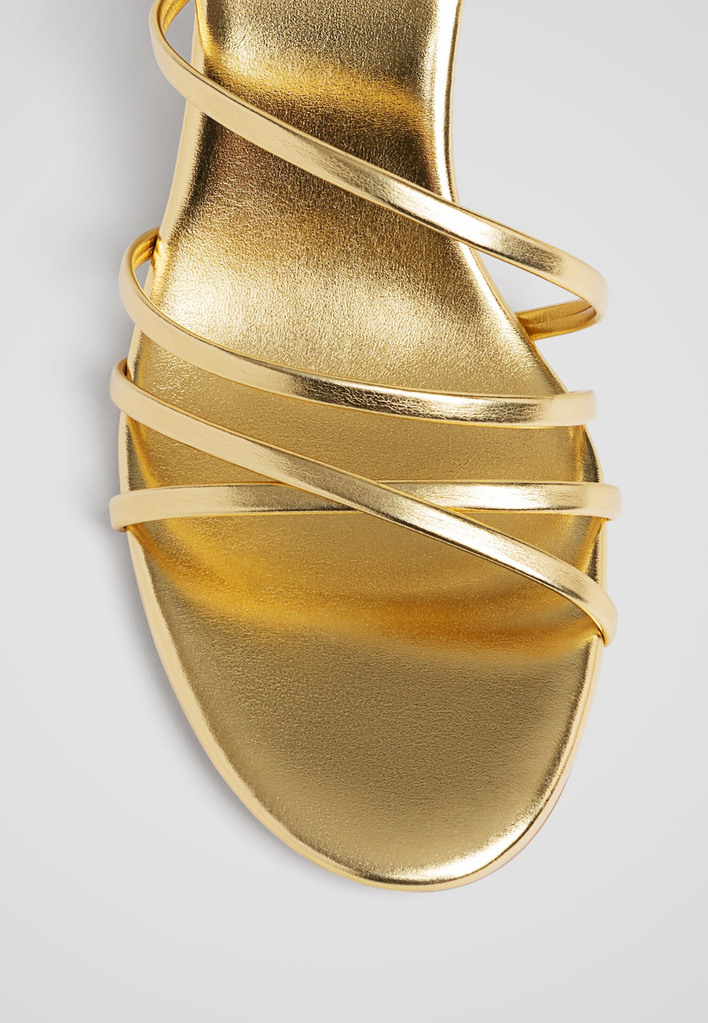 Riemchensandaletten mit Absatz | Stradivarius DE