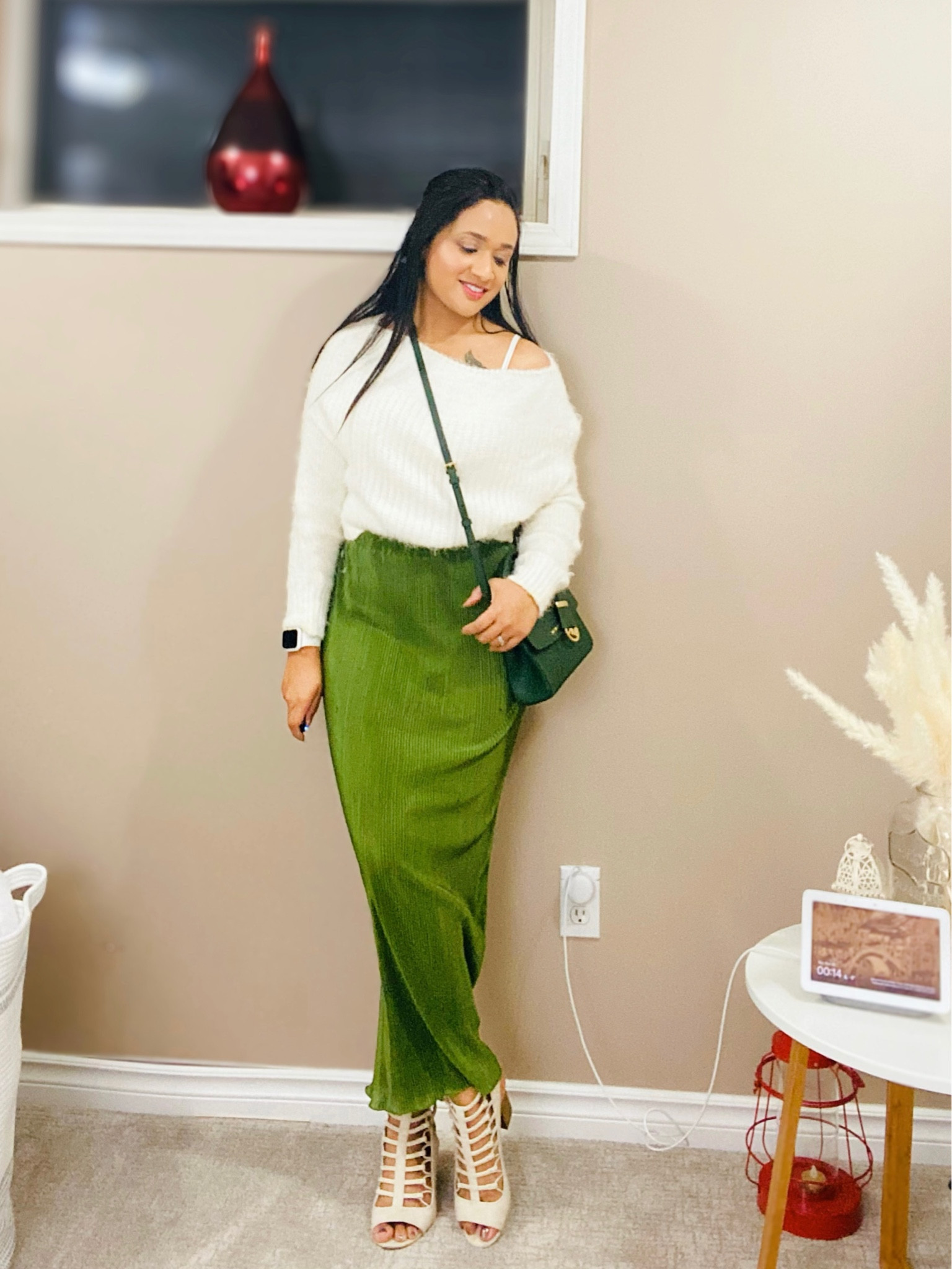A cute Holiday outfit.
Green pencil skirt,cropped sweater,cage heels, green sling bag

#LTKstyletip #LTKSeasonal #LTKHoliday