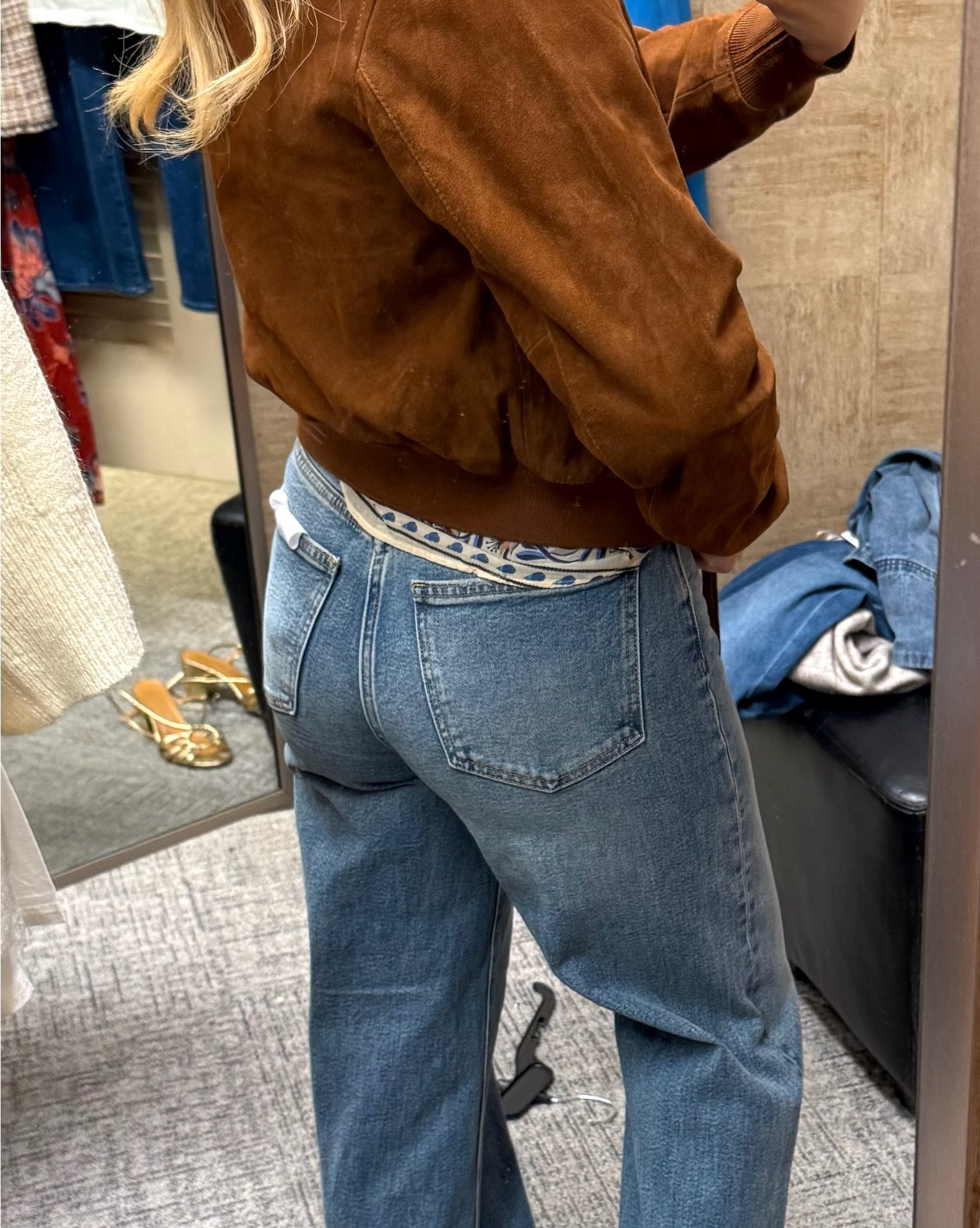 These jeans + jacket 🔥

Cutest suede jacket
Jacket 
Jeans 
Boots 

#LTKStyleTip #LTKSeasonal