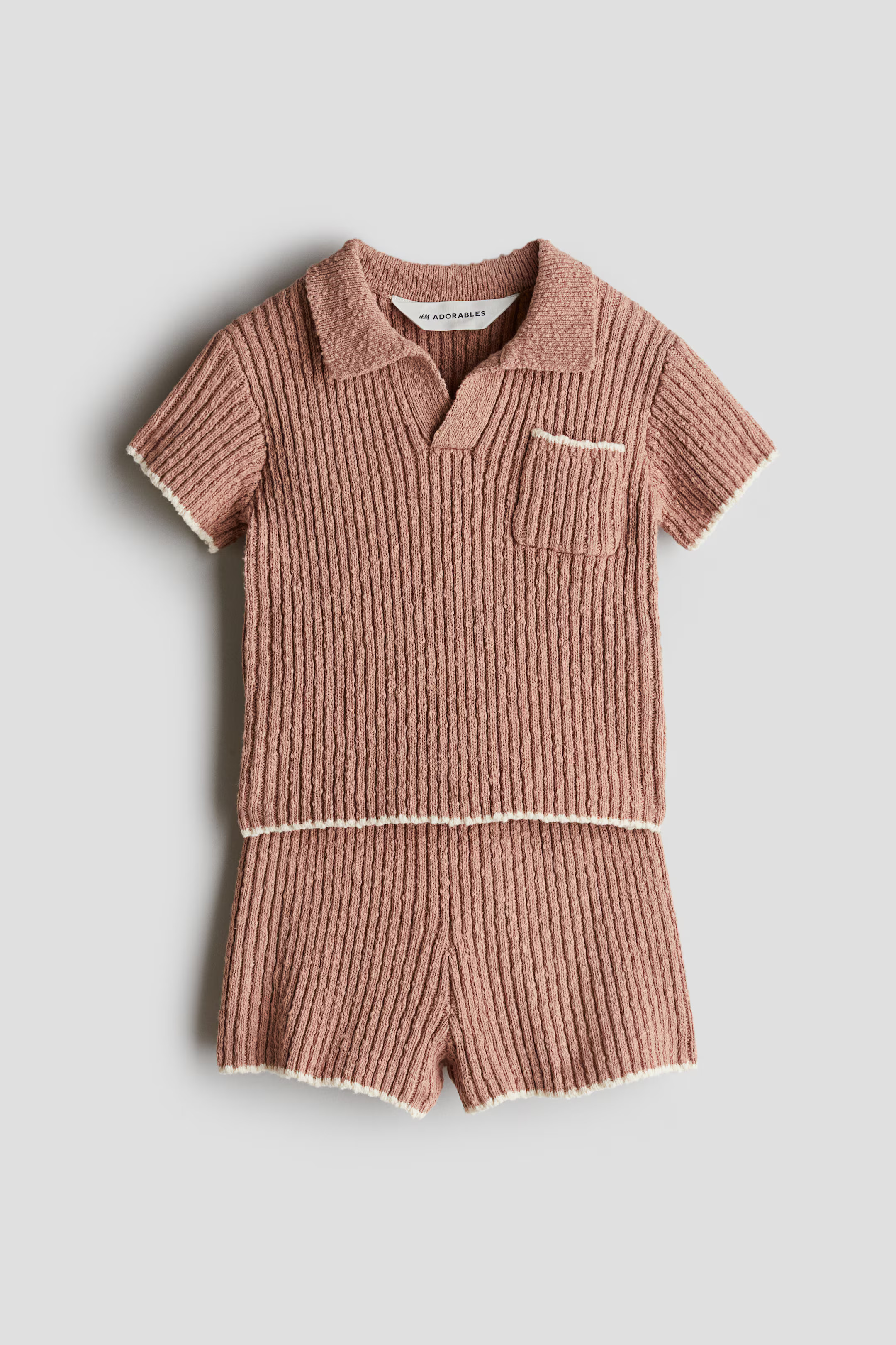 2-piece bouclé-knit set | H&M (UK, MY, IN, SG, PH, TW, HK)