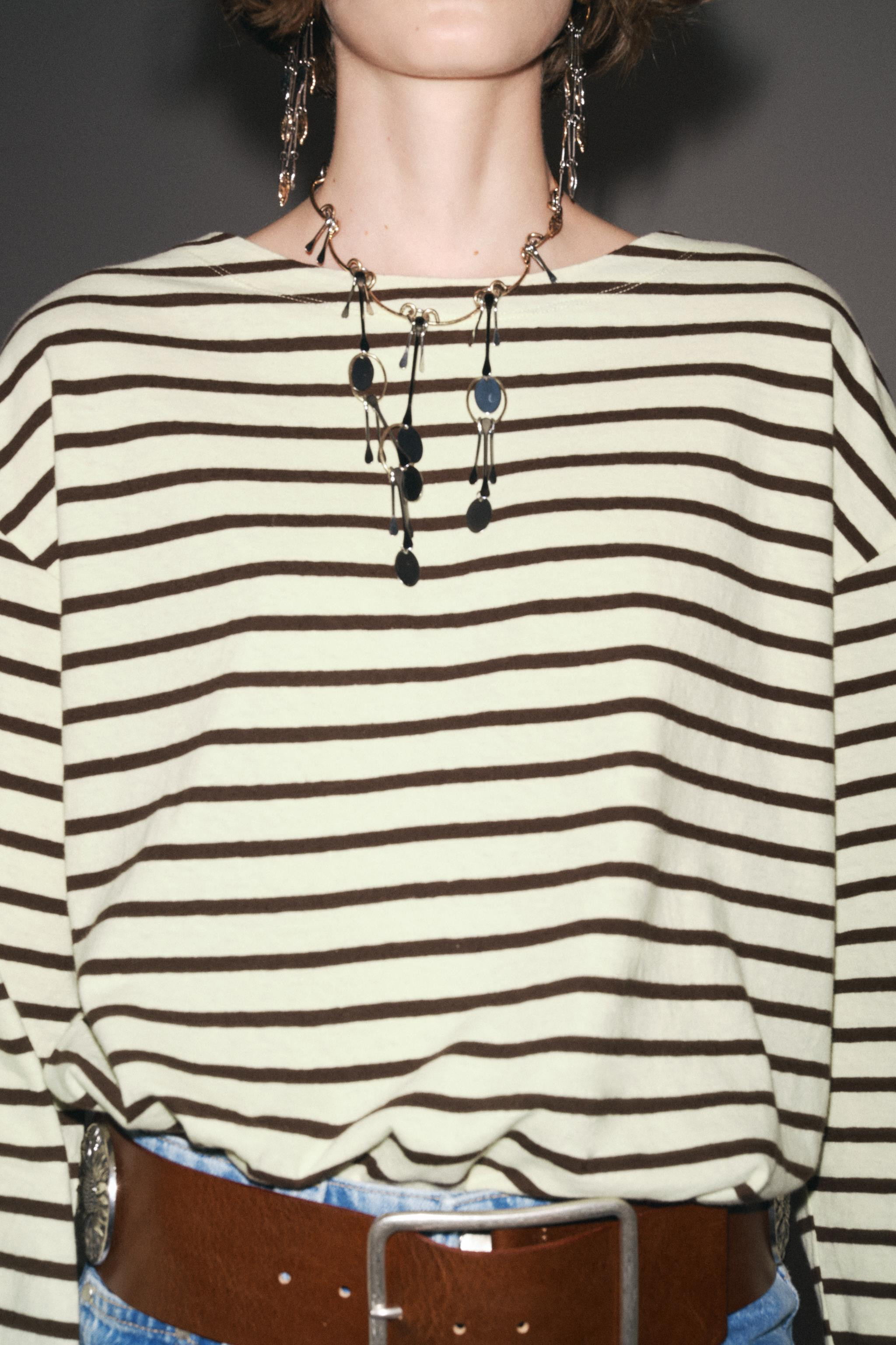 STRIPED LONG SLEEVE T-SHIRT | Zara US