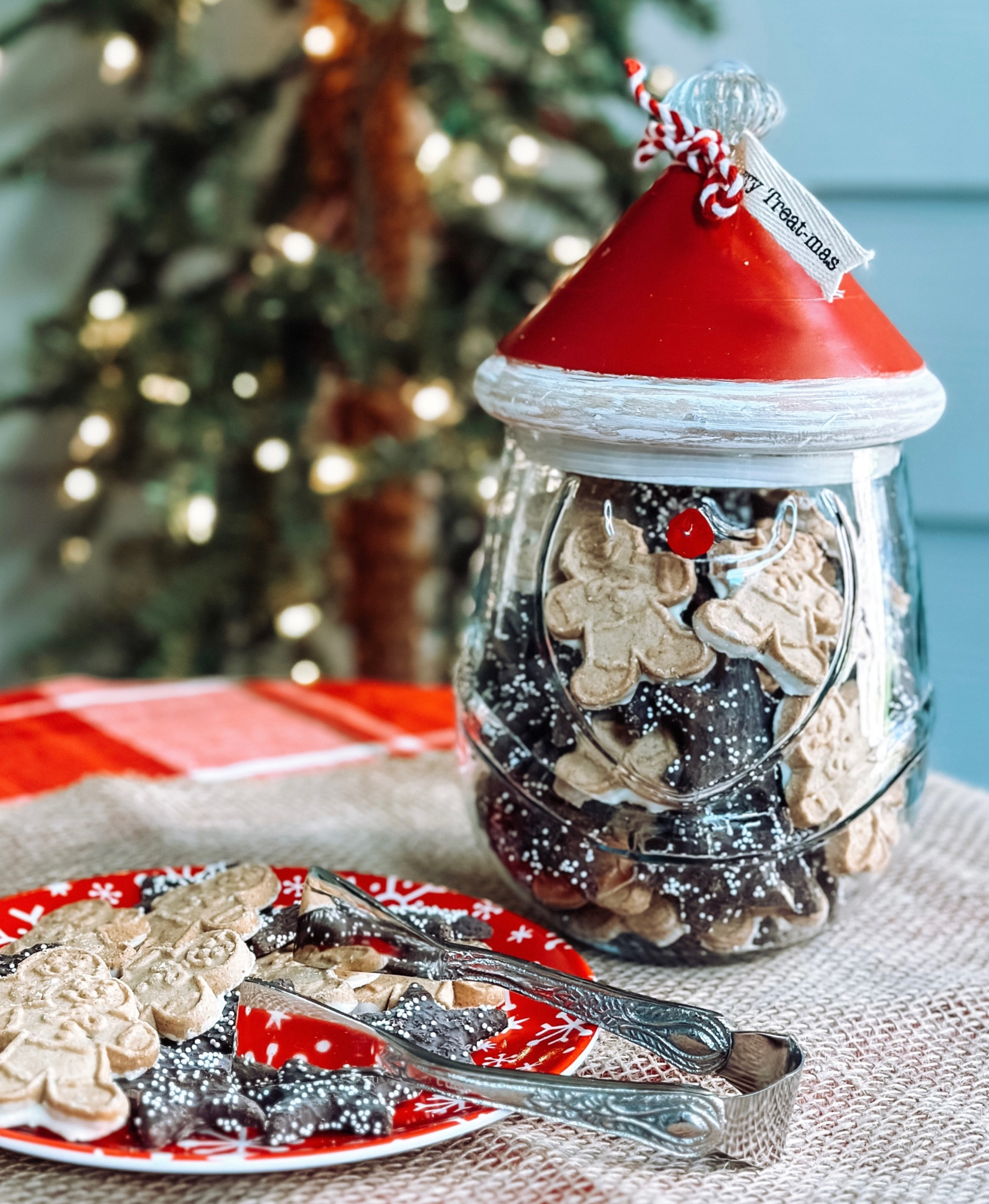 The CUTEST cookie jar! It wouldn’t be Christmas without a cookie jar filled with cookies all month long!!! 

#LTKSeasonal #LTKHoliday #LTKhome
