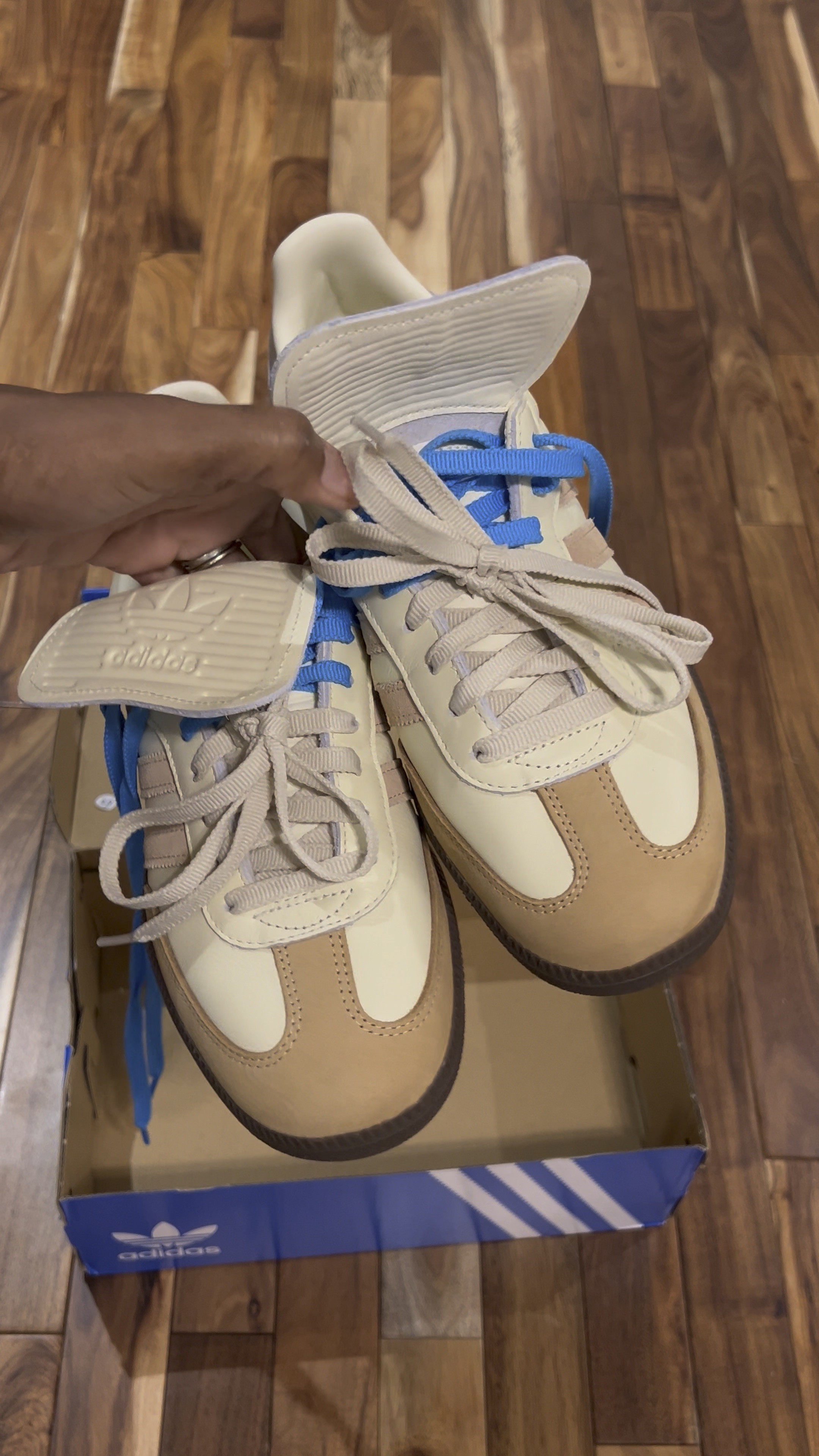Perfect neutral sneakers 

#adidas #adidassamba #samba 

#LTKStyleTip #LTKShoeCrush #LTKWatchNow