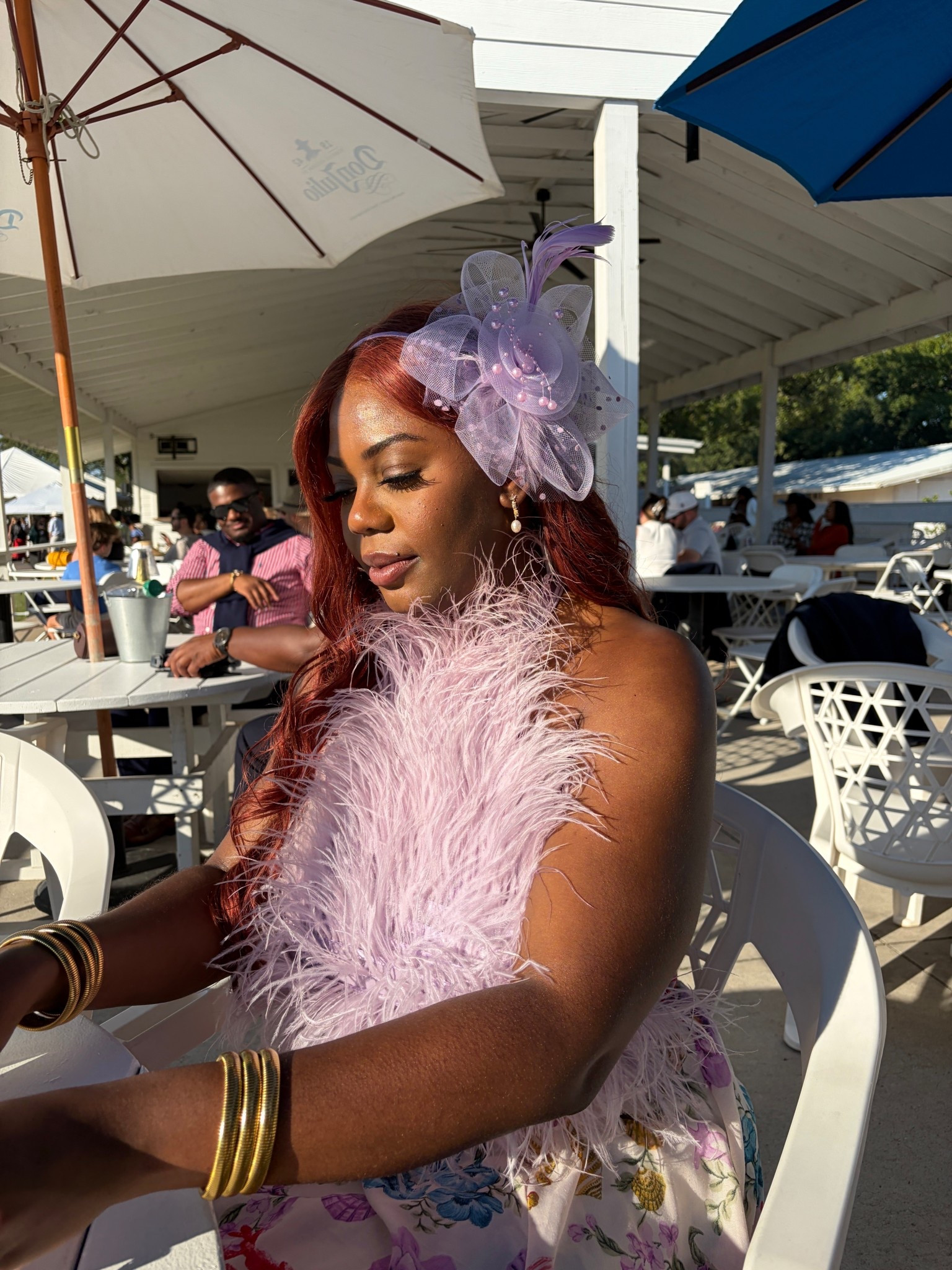 I love a good theme🐎💜 This fascinator can be clipped in or work as a headband #polofashion #derbyfashion #horsepolo