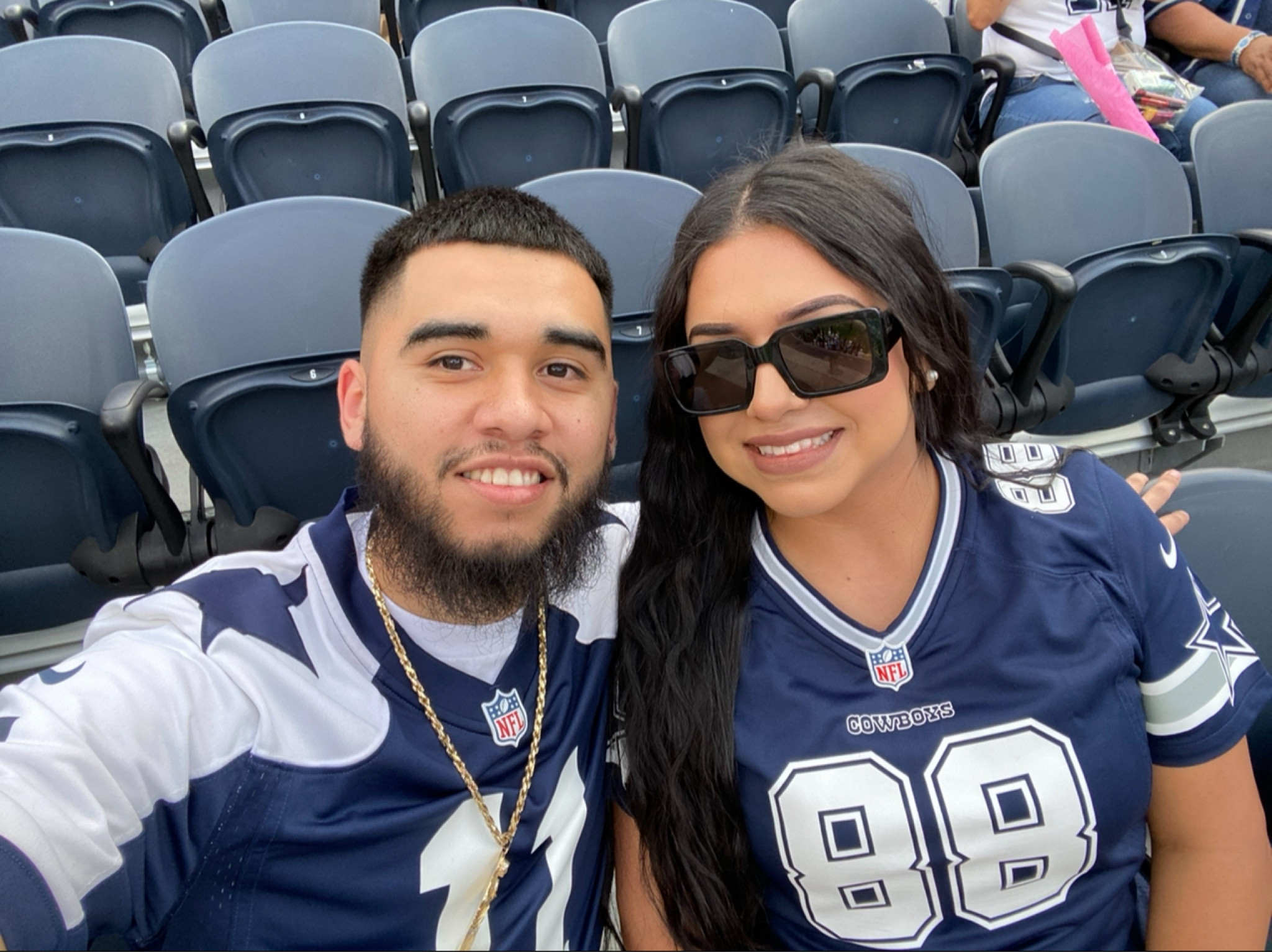 #DC4L 🤠

#LTKFindsUnder100 #LTKFamily #LTKSeasonal