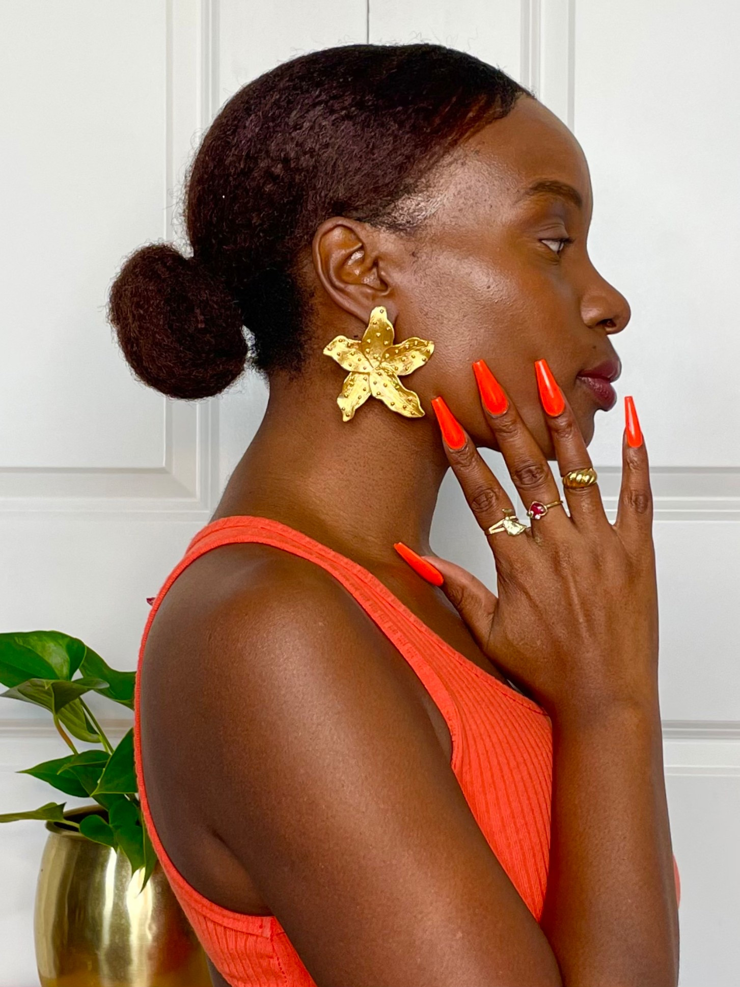 Bold blooms and golden glow for the girls who love a statement✨ These oversized floral earrings are doing all the talking

#LTKOver40 #LTKFindsUnder50 #LTKParties